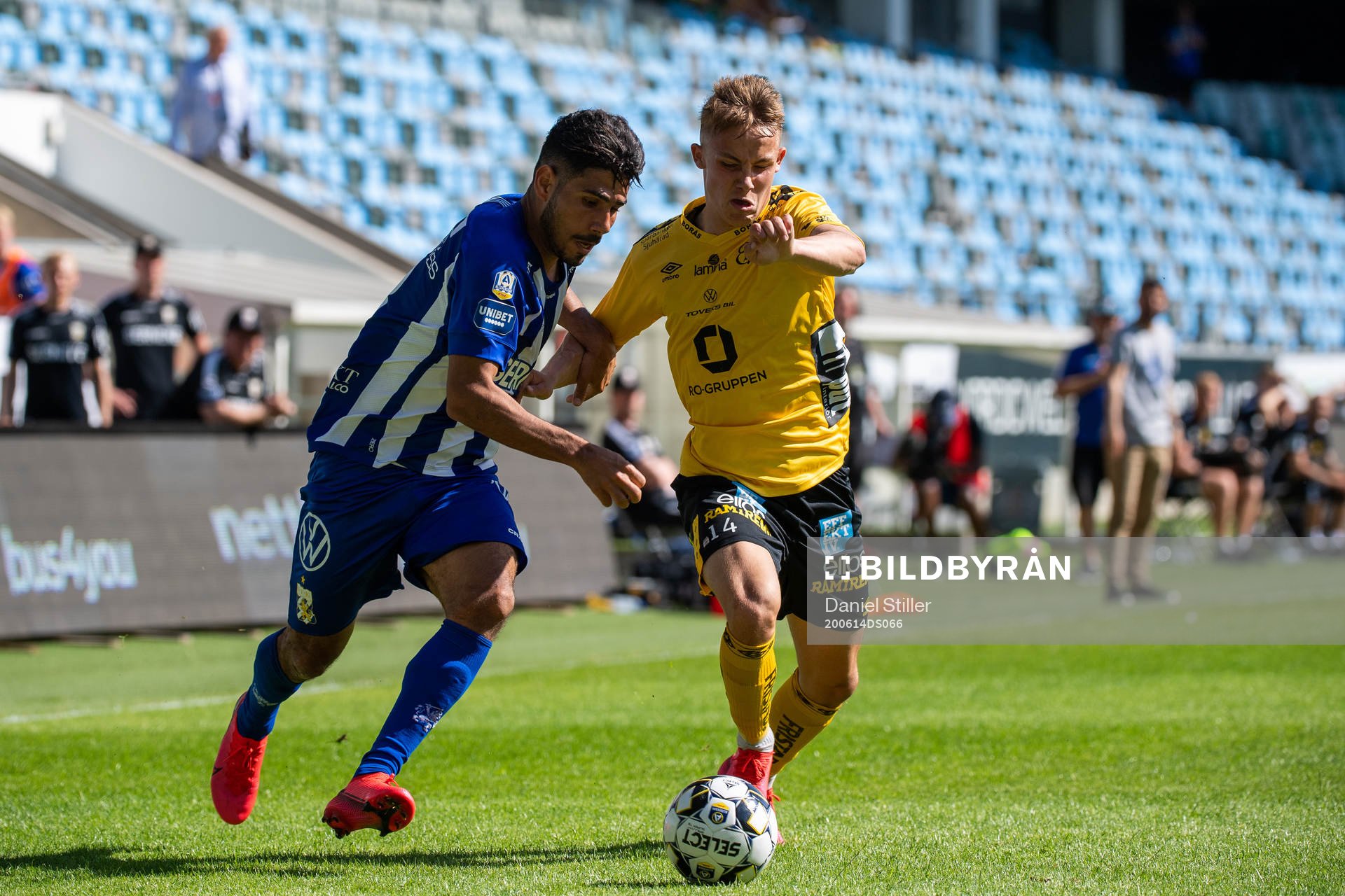 IFK Göteborgs Hosam Aiesh och Elfsborgs Jacob Ondrejka