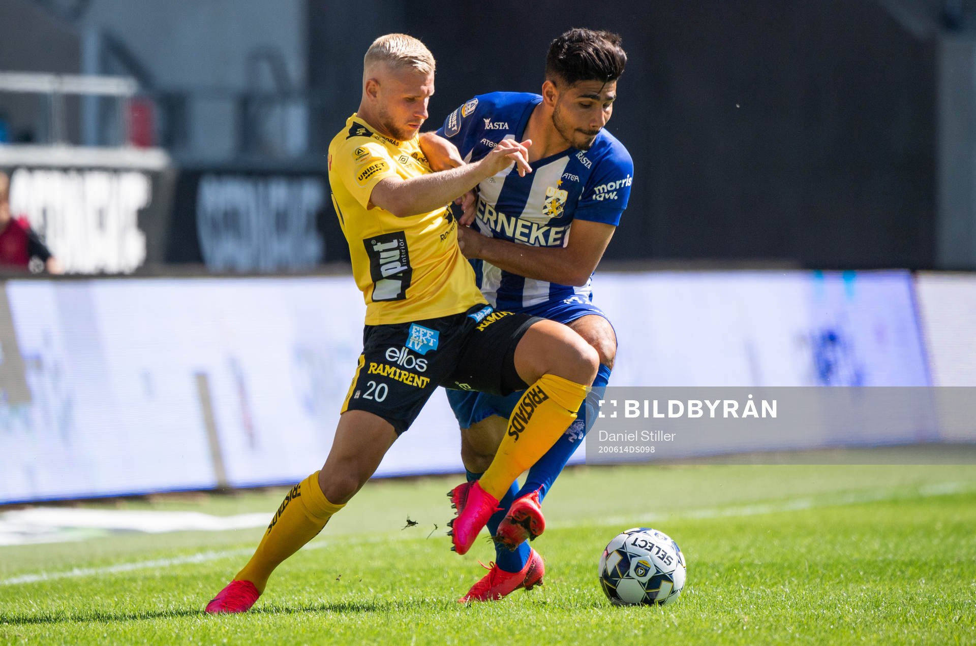 Elfsborgs Johan Larsson och IFK Göteborgs Hosam Aiesh