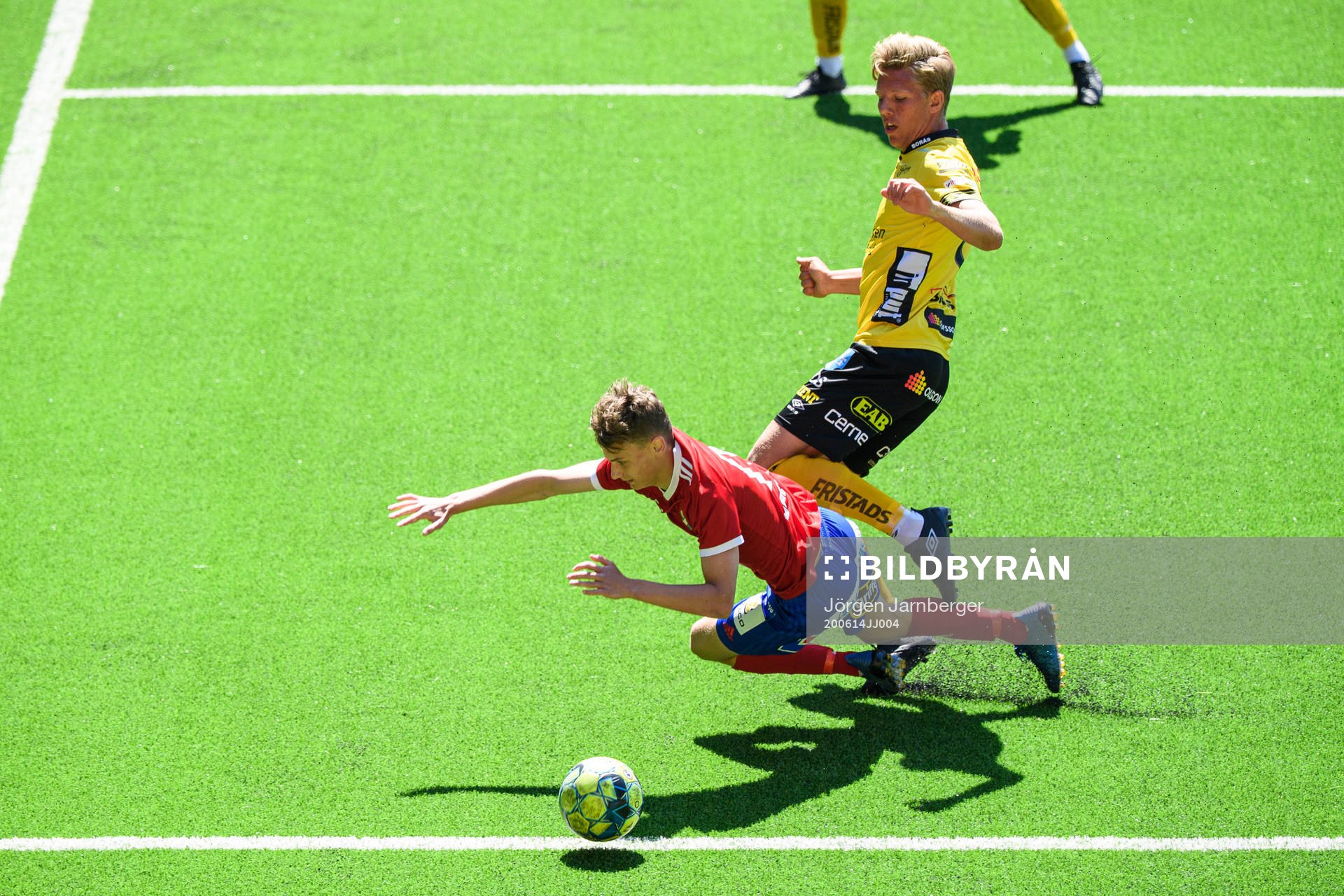 Elfsborgs Noah Söderberg och Östers Emil Wolff