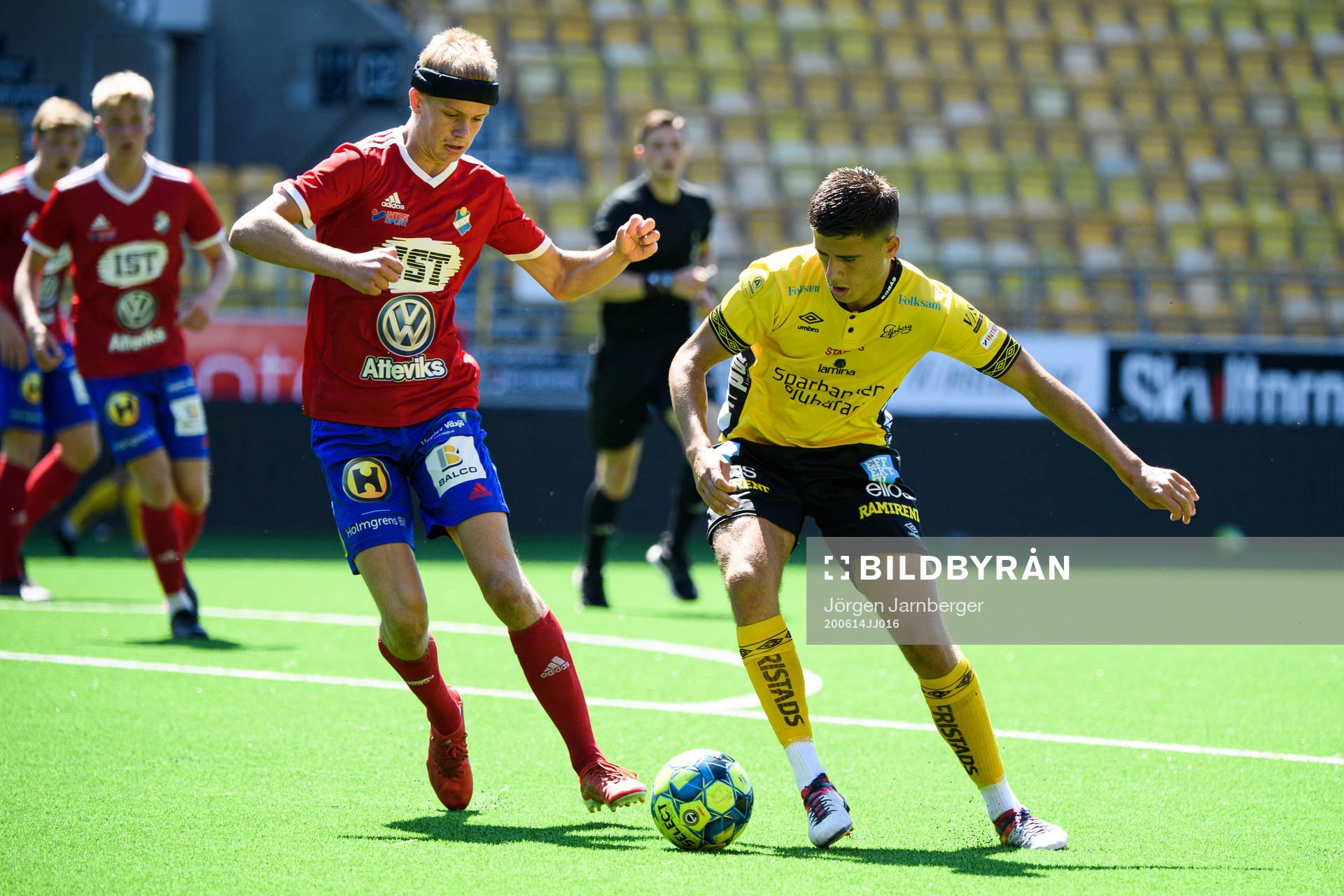 Elfsborgs Besfort Zeneli och Östers Simon Wibrån