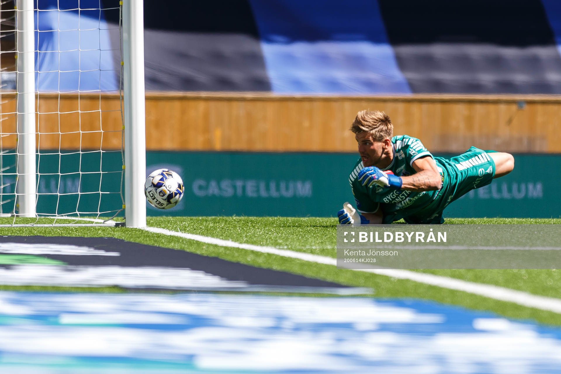 Sirius målvakt Lukas Jonsson