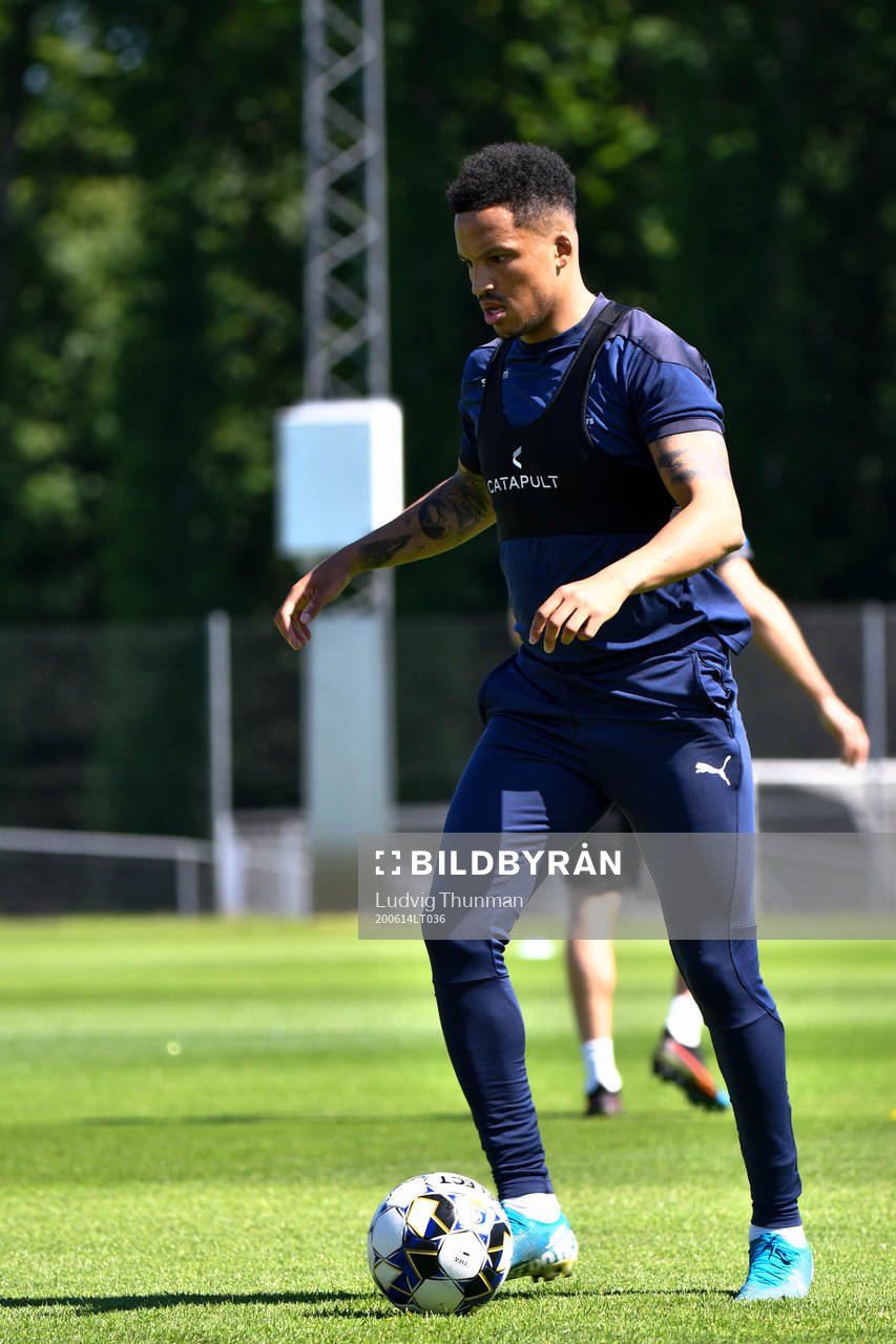 Martin Olsson