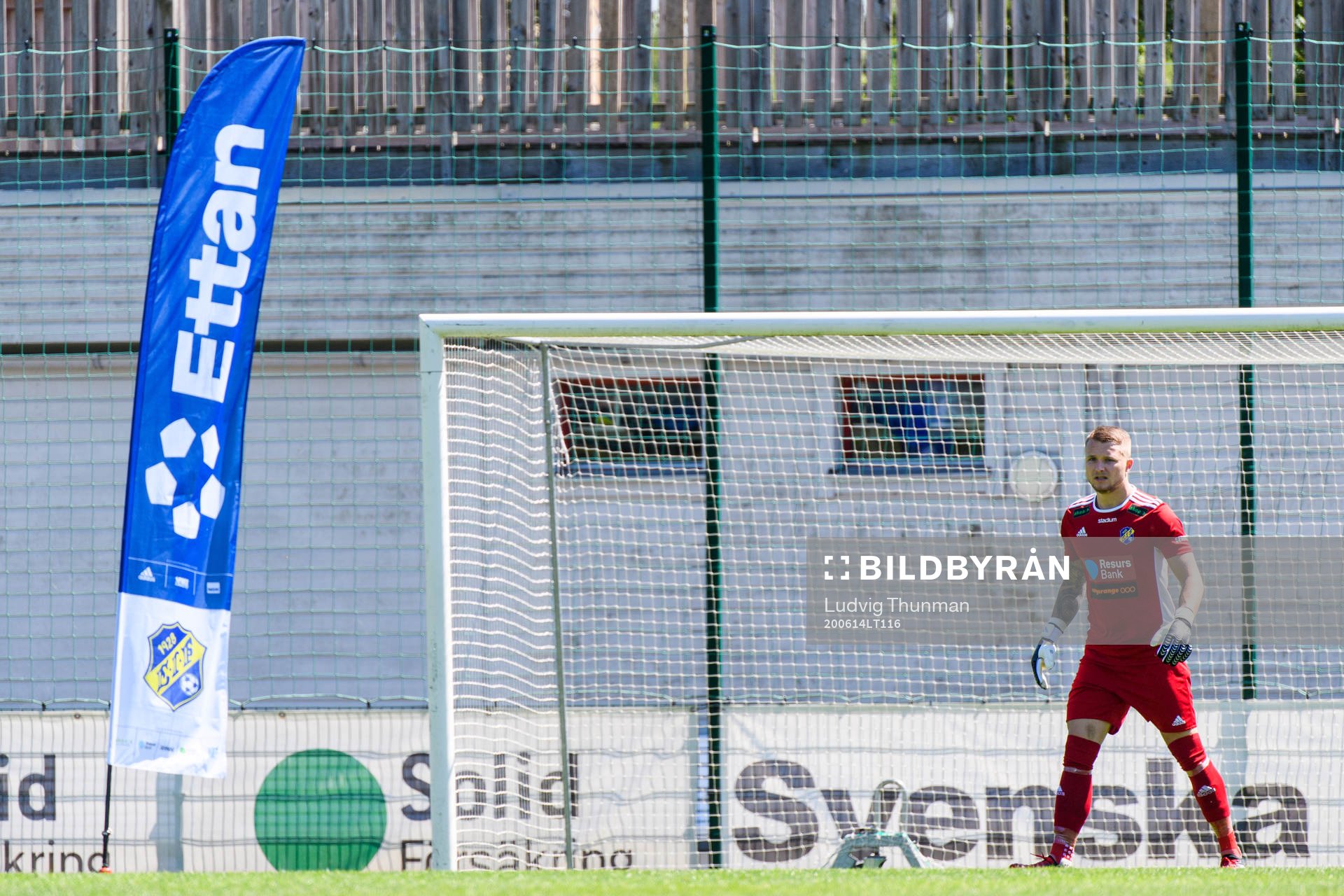 Banderoll för Div 1 i fotboll bredvid Eskilsminnes