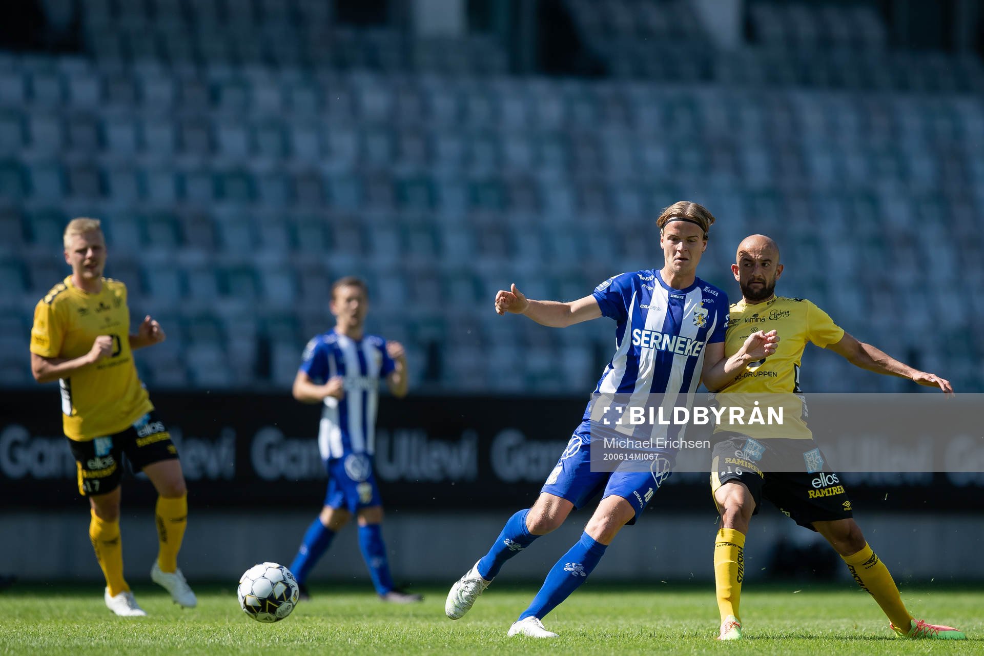 IFK Göteborgs August Erlingmark och Elfsborgs Robert Gojani