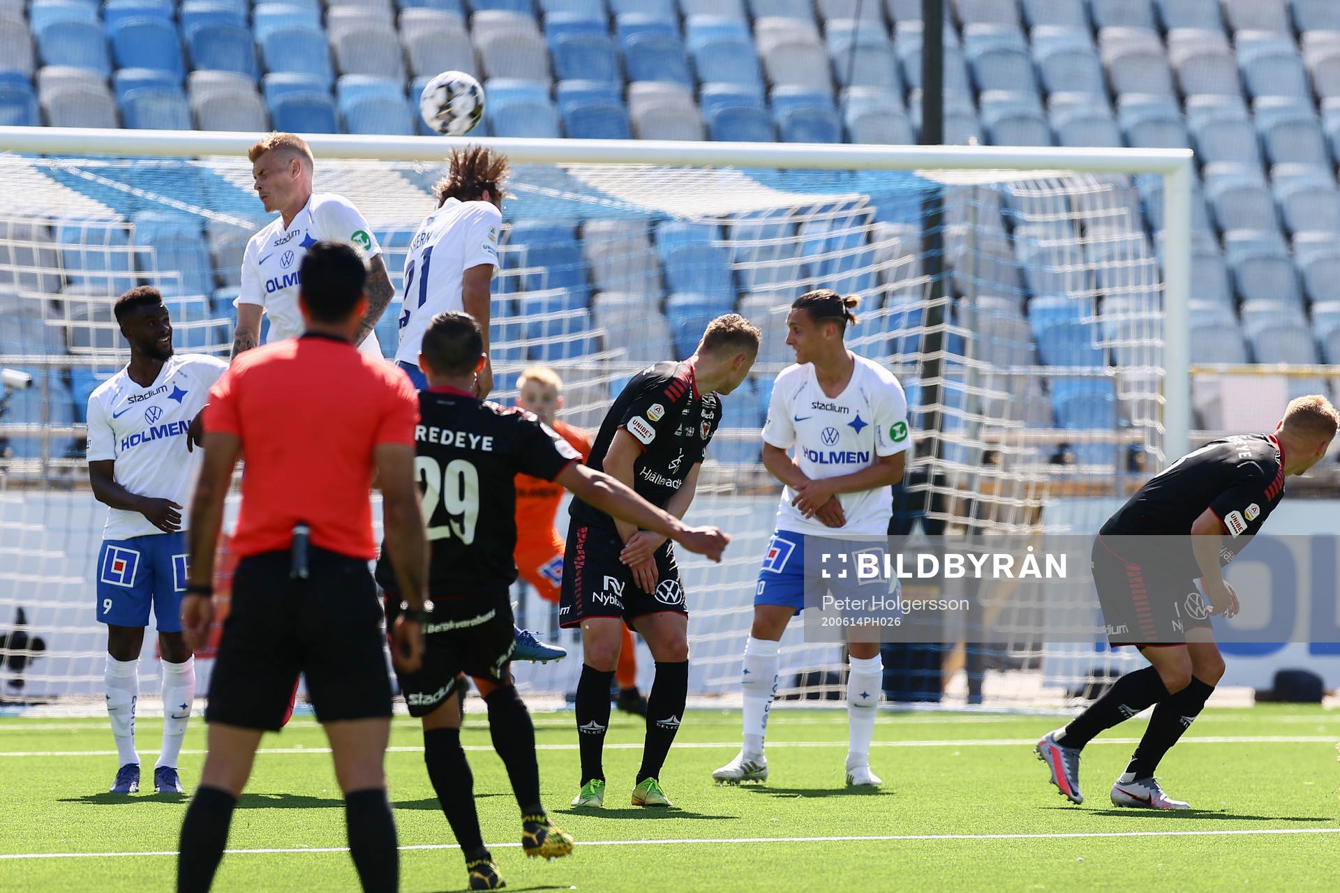 Kalmars Romario Pereira Sipiao gör 1-1 på frispark
