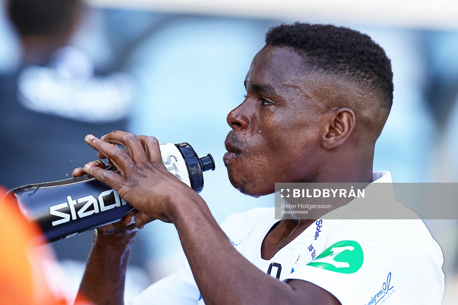 IFK Norrköpings Ishaq Abdulrazak under fotbollsmatchen i Allsvenskan mellan IFK Norrköping och Kalmar den 14 juni 2020 i Norrköping.