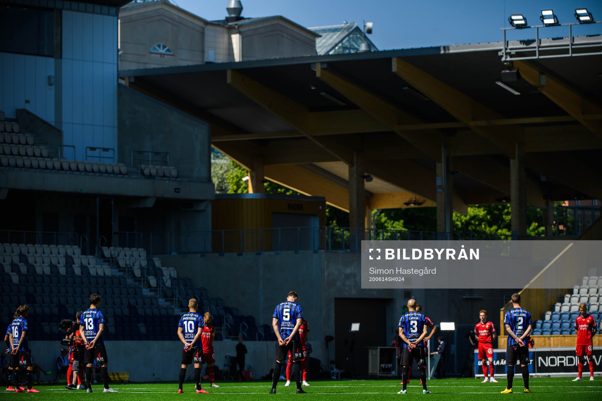 Tyst minut för att hedra offren av Coronaviruset Covid-19