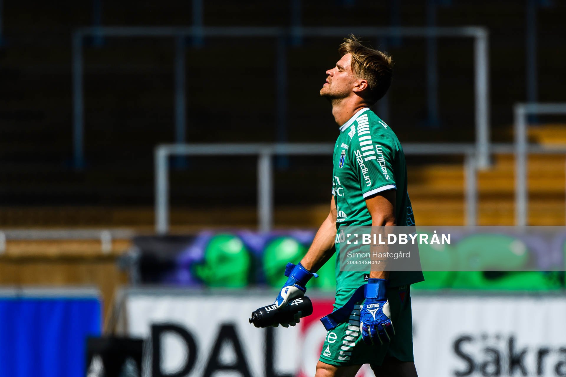 Sirius målvakt Lukas Jonsson deppar