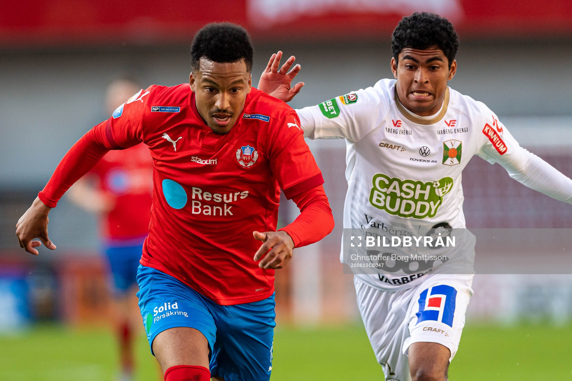 Helsingborgs Martin Olsson och Varbergs Keanin Ayer Boya