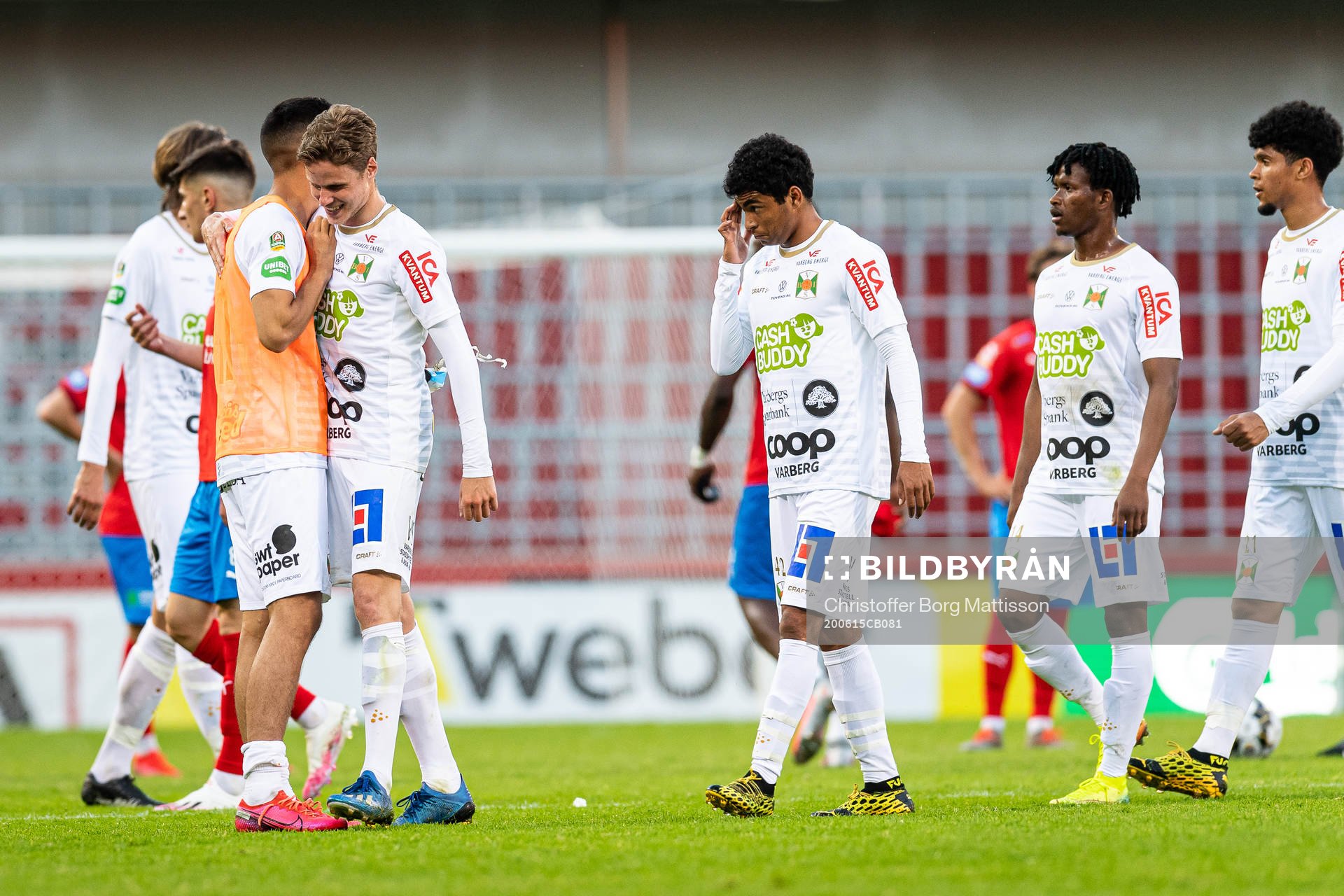 Varbergs spelare jublar