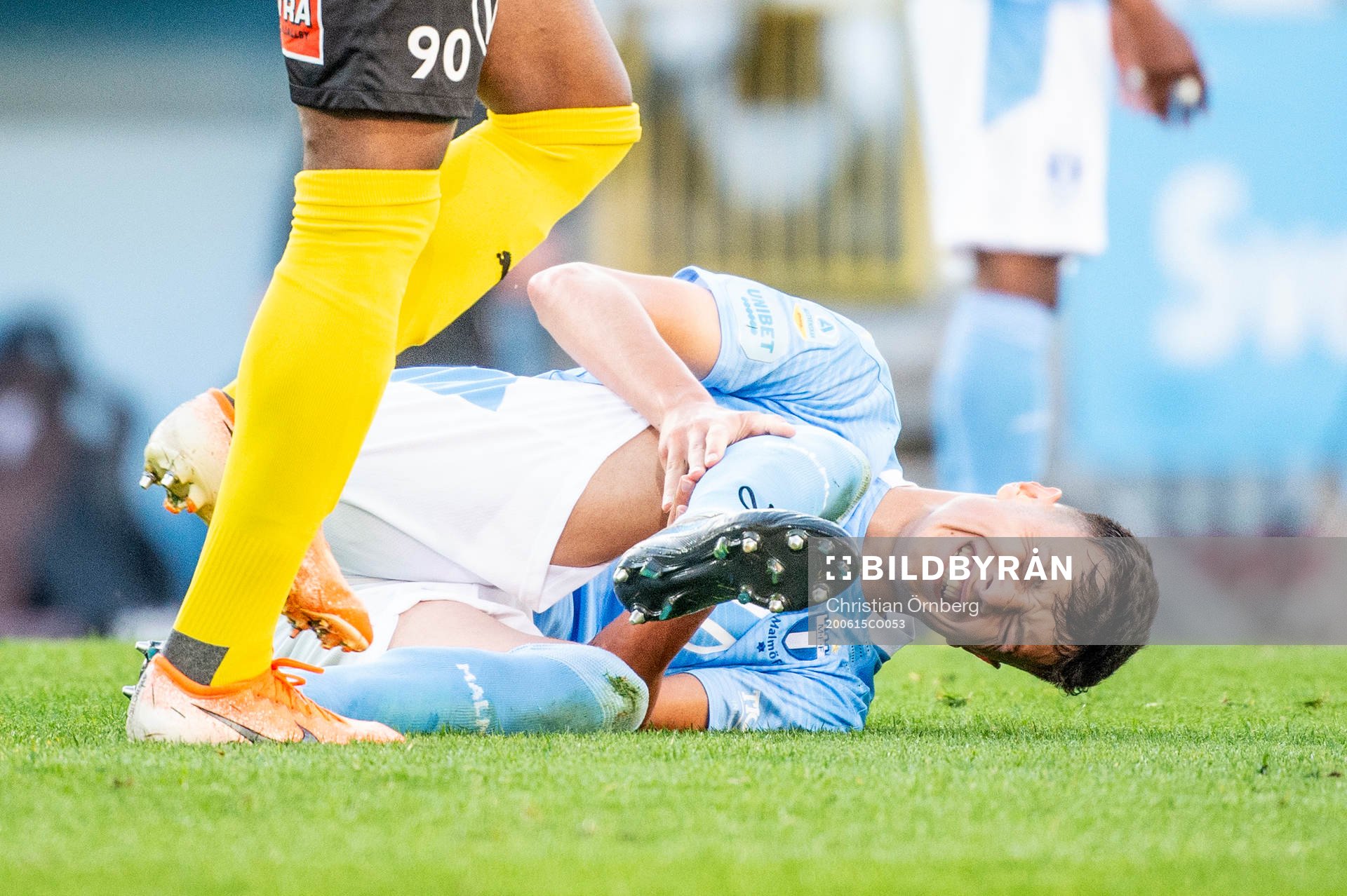 Malmö FFs Anel Ahmedhodzic grinar illa