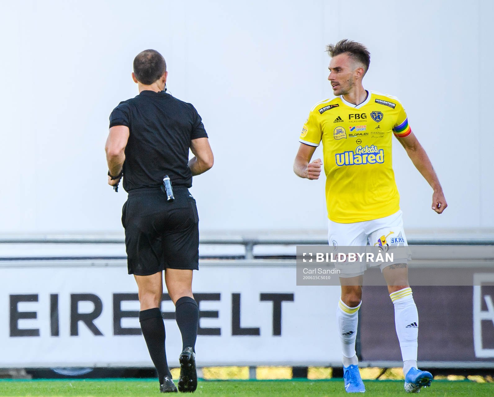 Falkenbergs Tobias Karlsson jublar