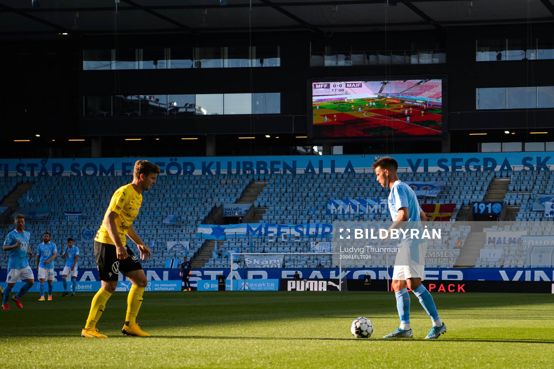 Mjällbys Joel Nilsson och Malmö FFs Jonas Knudsen