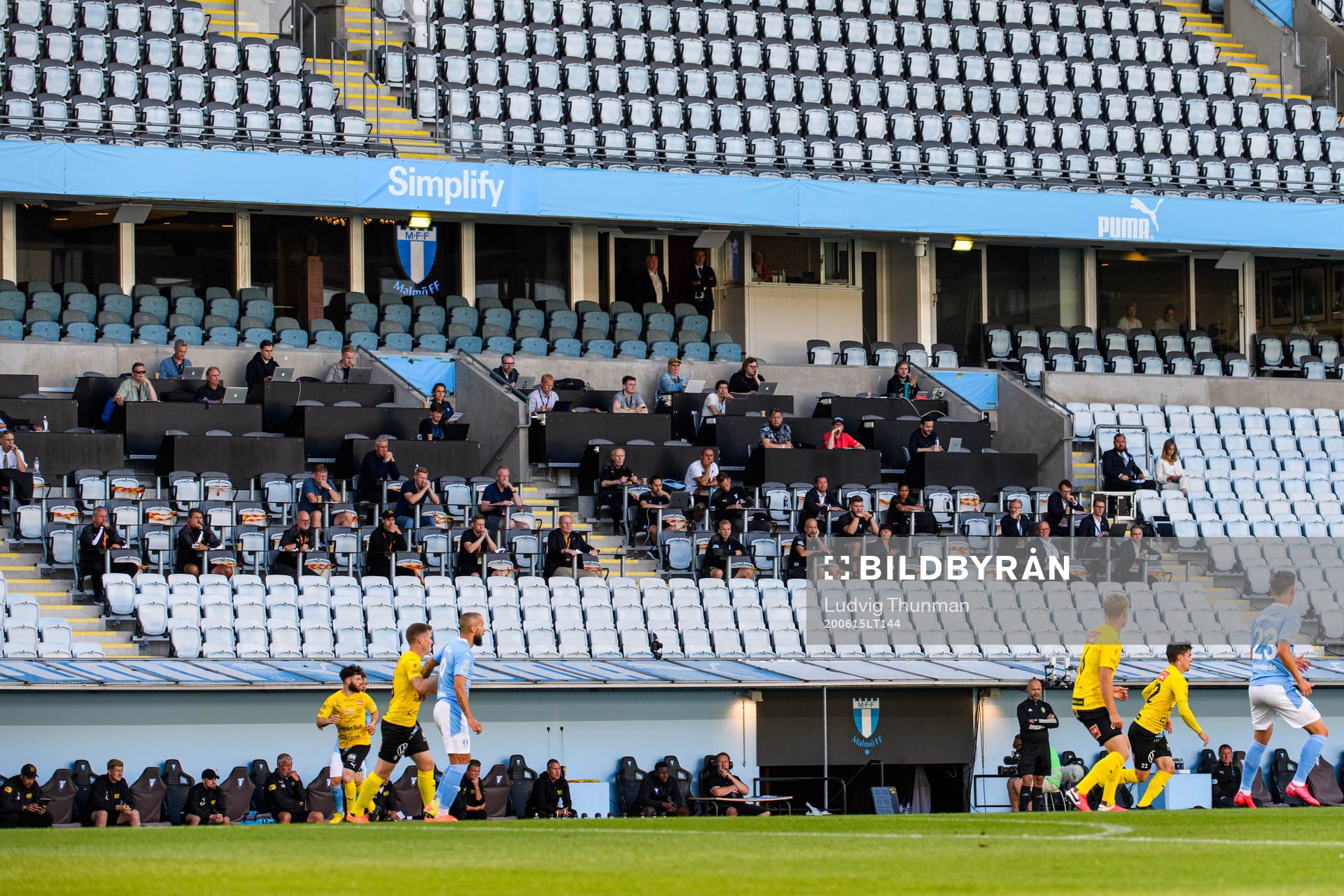 Media följer fotbollsmatchen i Allsvenskan mellan Malmö