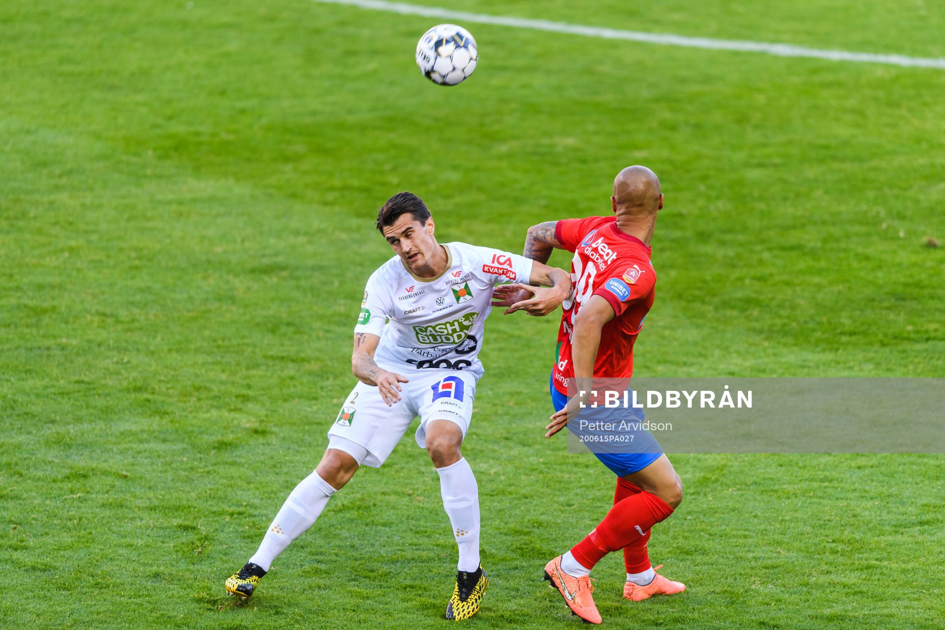 Varbergs Jon Birkfeldt och Helsingborgs Anthony van