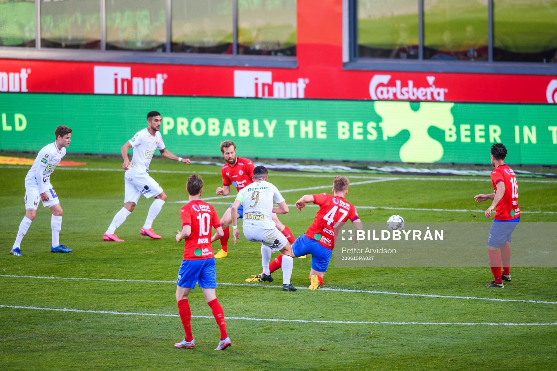 Varbergs Astrit Seljmani gör 0-1