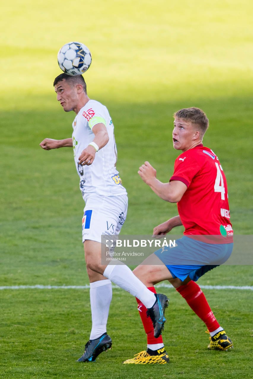Varbergs Astrit Seljmani och Helsingborgs Casper Widell