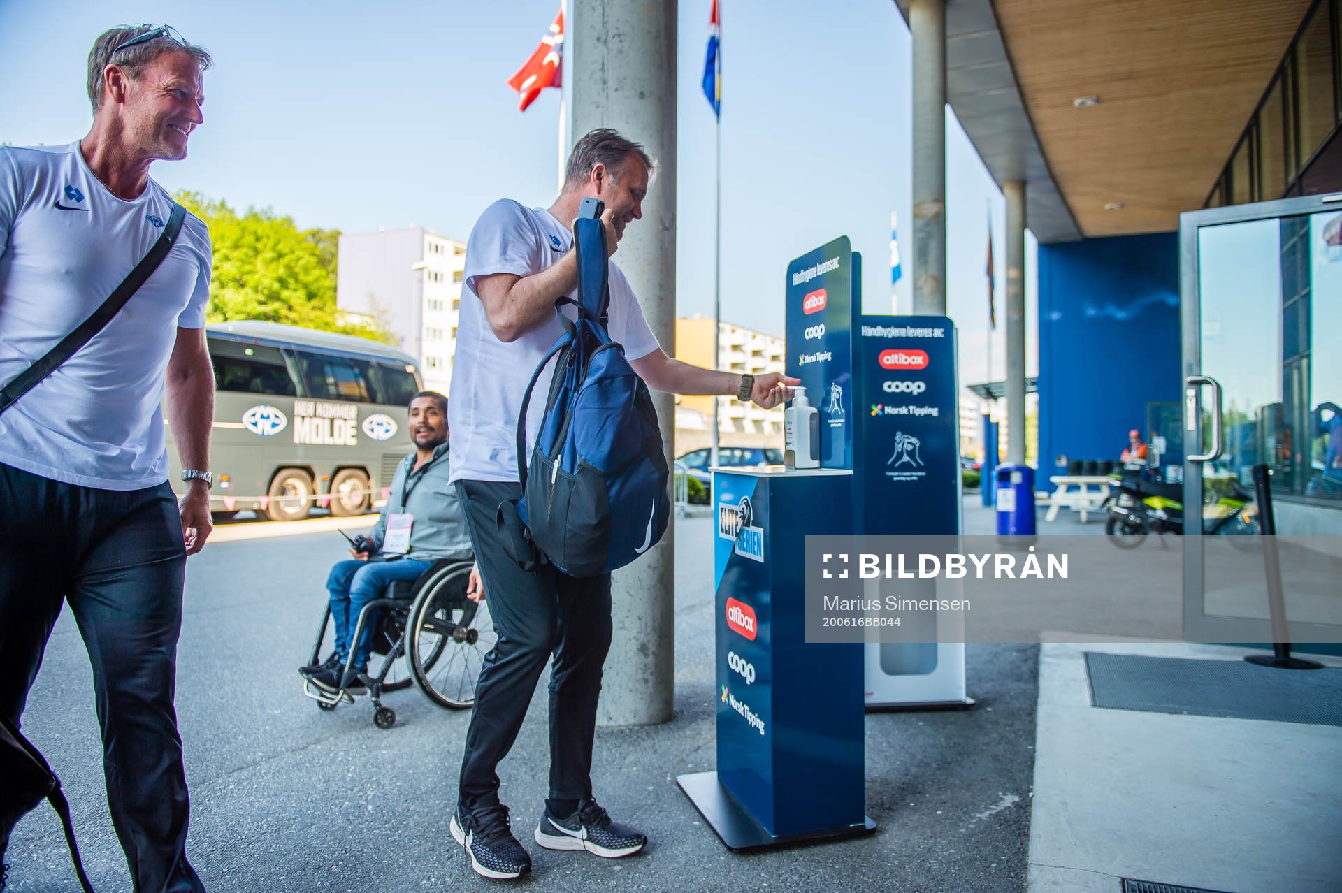 Erling Moe, head coach of Molde, arrives