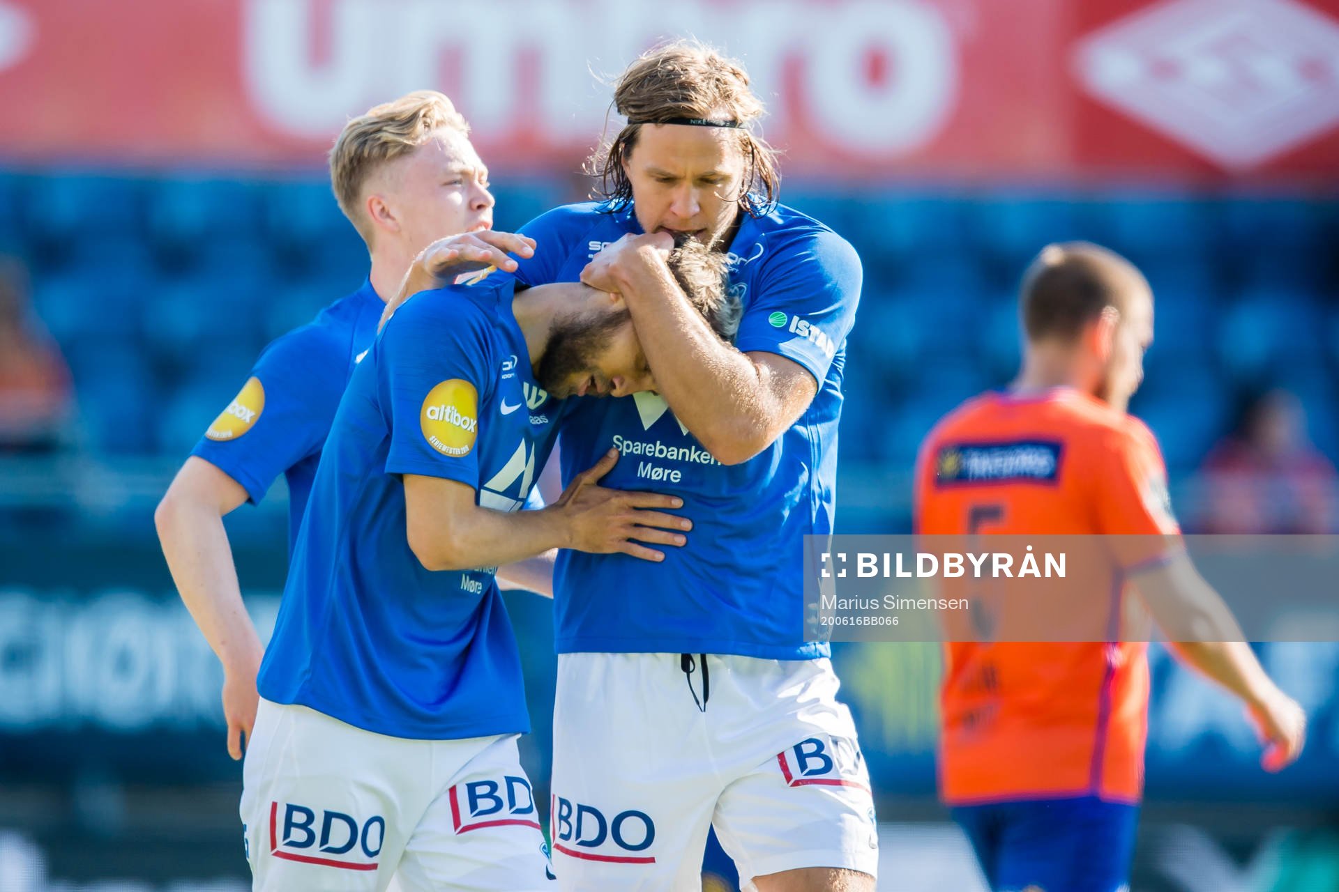 Magnus Wolff Eikrem of Molde celebrates with Martin