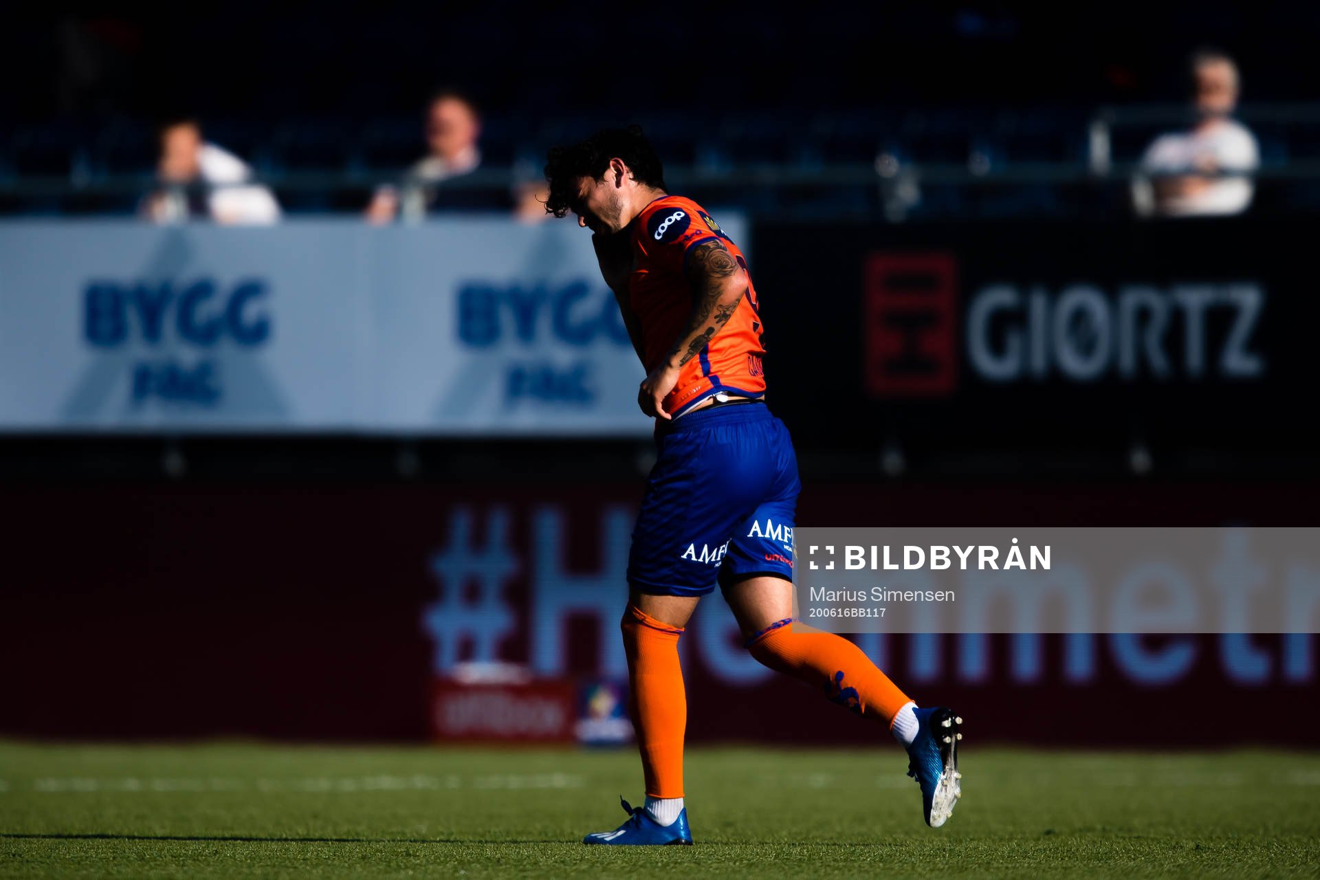 Niklas Fernando Nygaard Castro of Aalesund in pain during the Eliteserien match between Aalesund and Molde on June 16, 2020 in Ålesund.