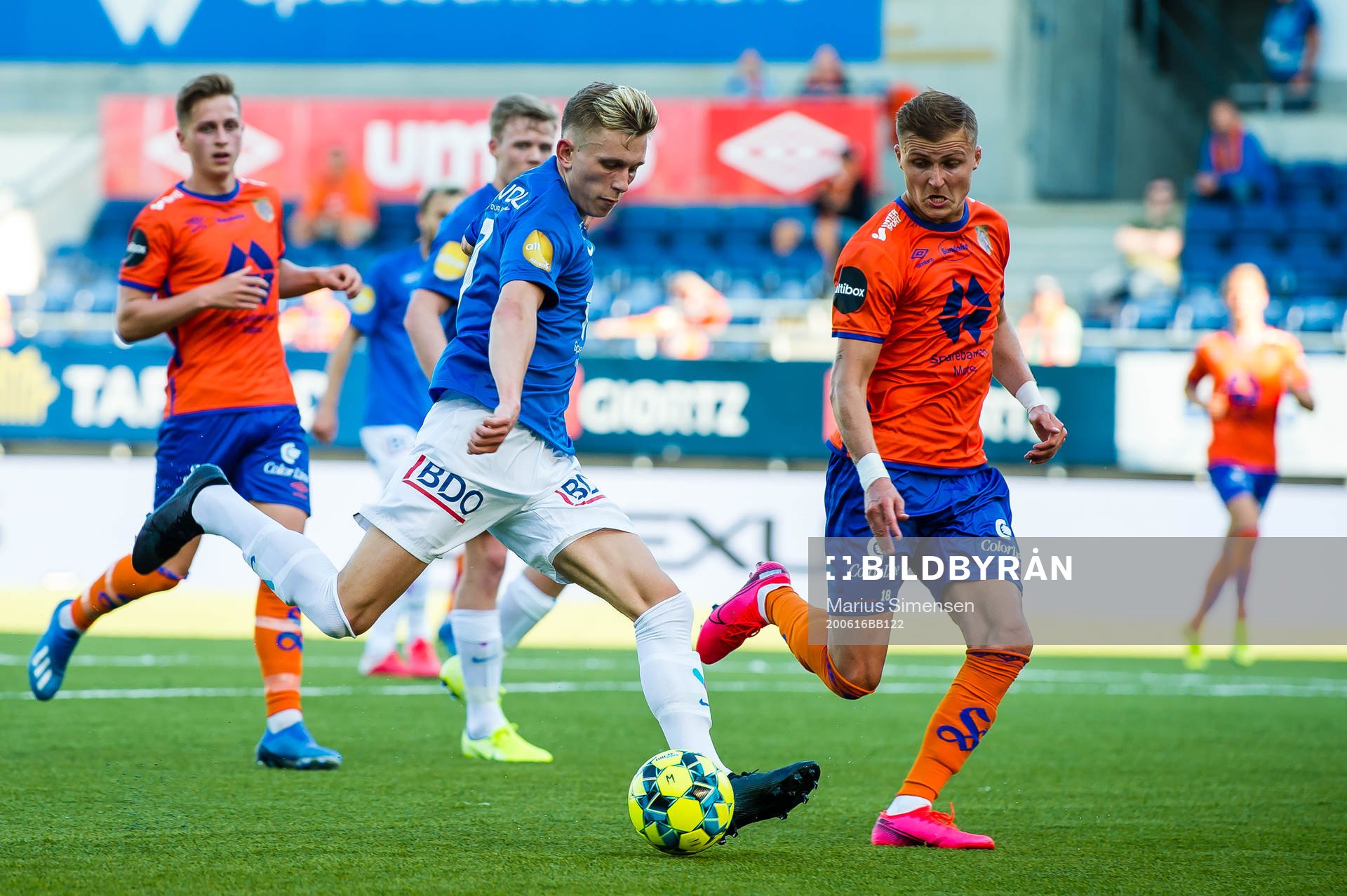 Marcus Holmgren Pedersen of Molde and David Kristjan