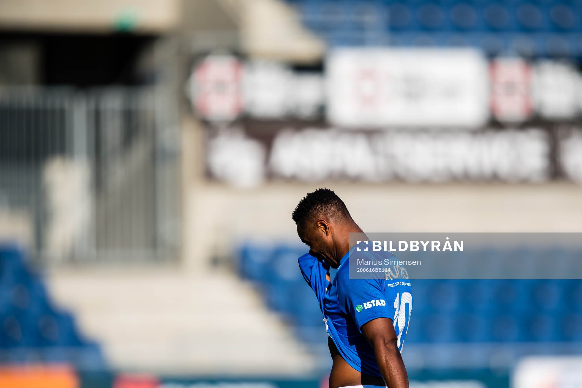 Leke Samson James of Molde leaves the pitch