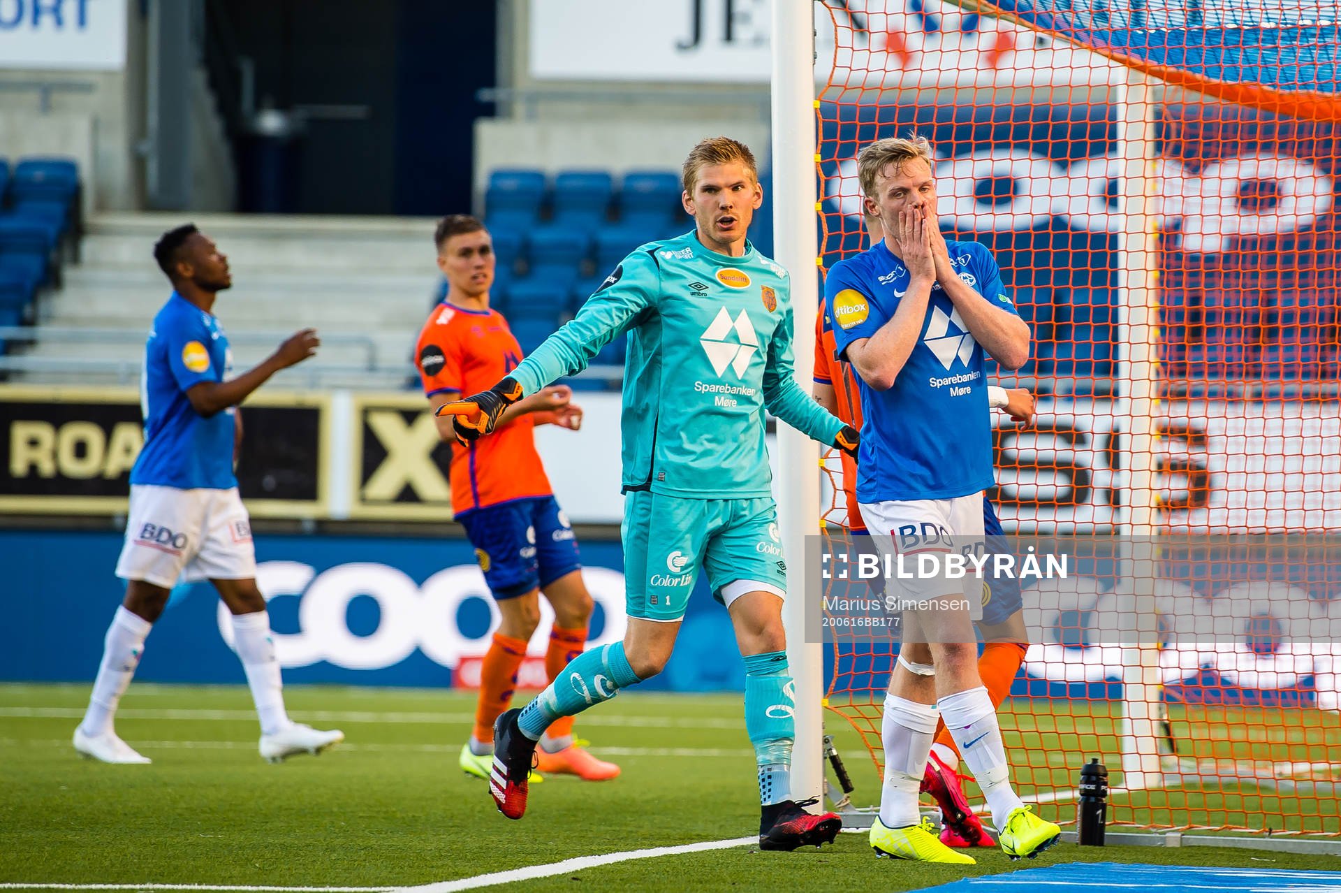Erling Knudtzon of Molde looks dejected