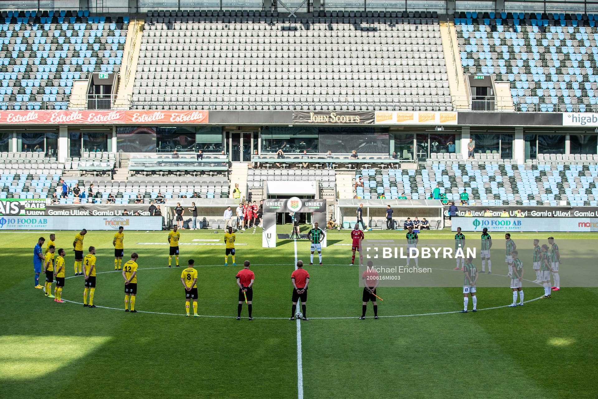 Tyst minut till minnet av de som drabbats av Covid-19