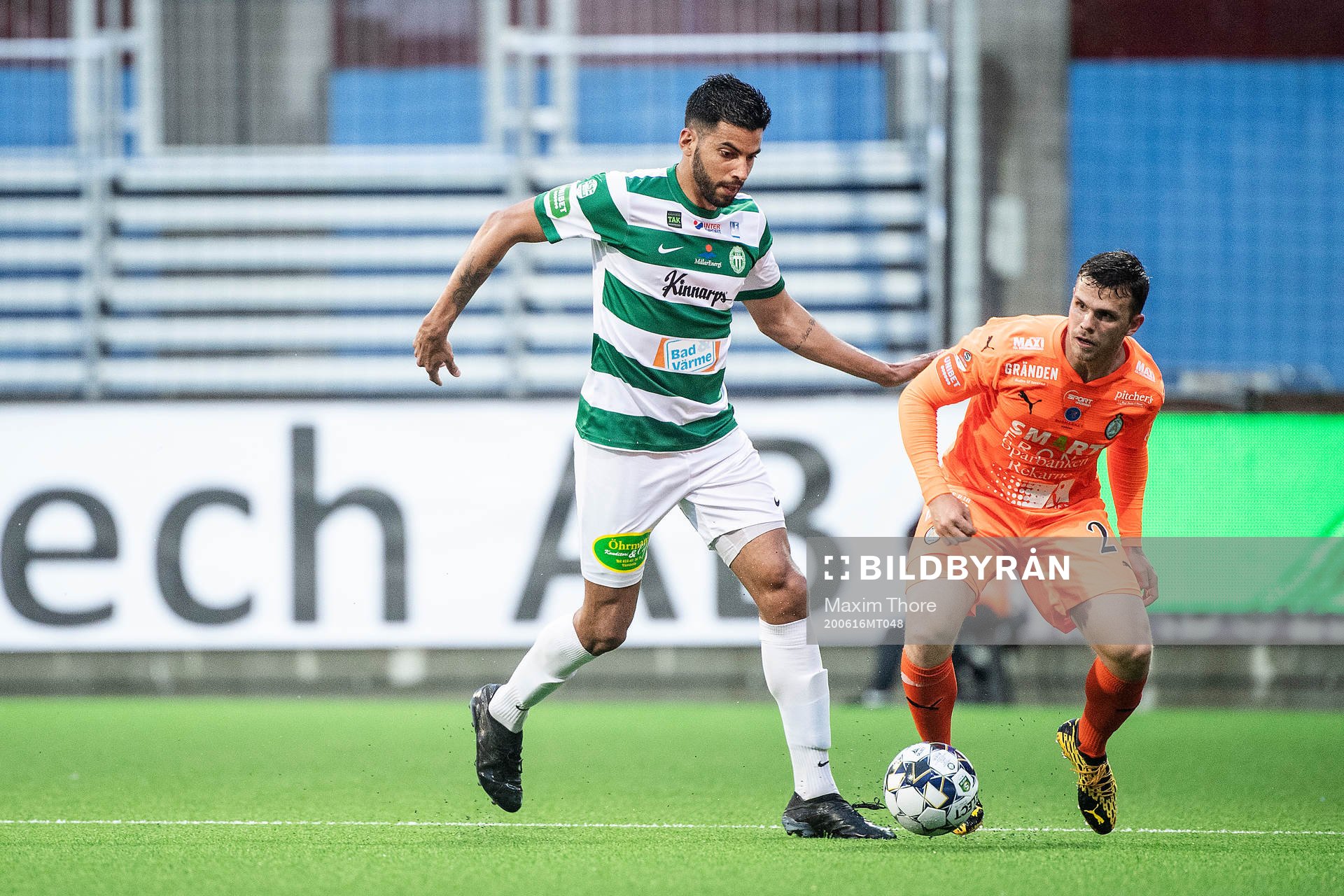 Västerås Pedro Ribeiro och AFC Eskilstunas Jesper Manns