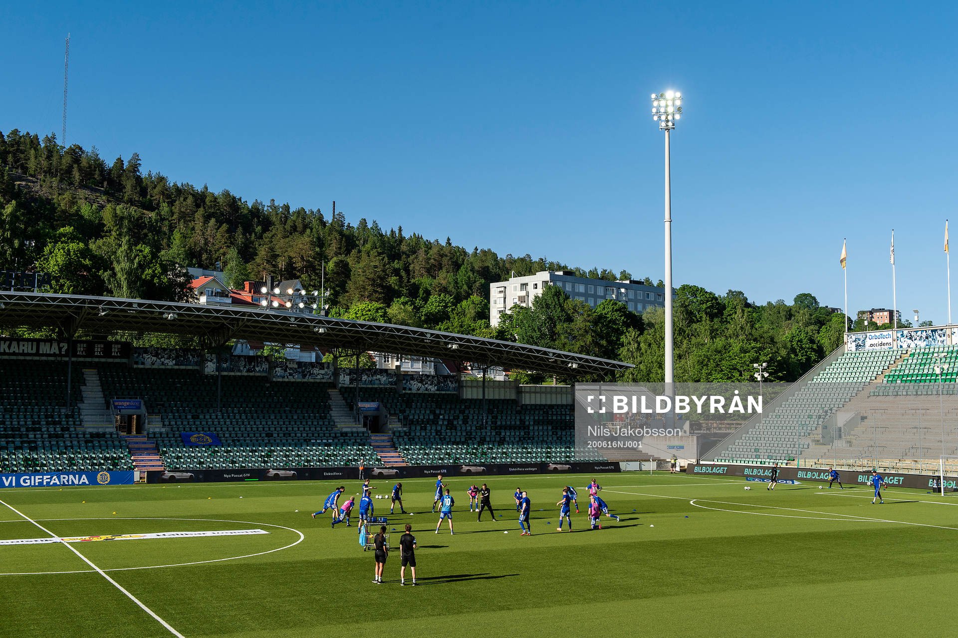 Sundsvalls spelare värmer upp