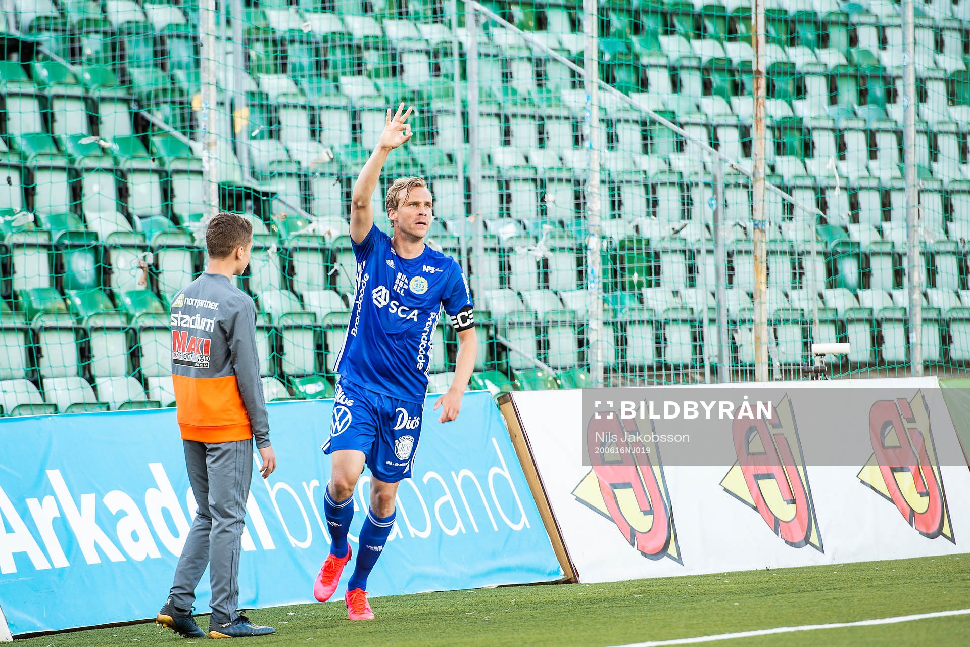 Sundsvalls Pontus Engblom jublar