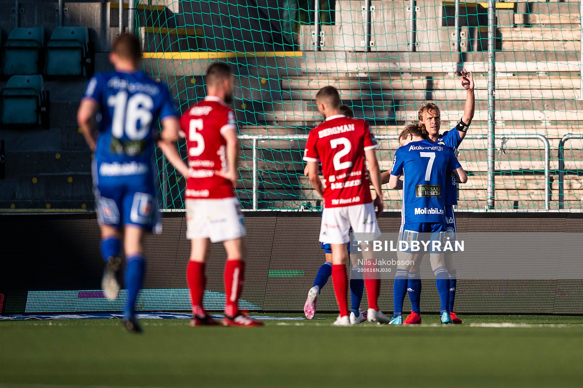 Sundsvalls Pontus Engblom jublar