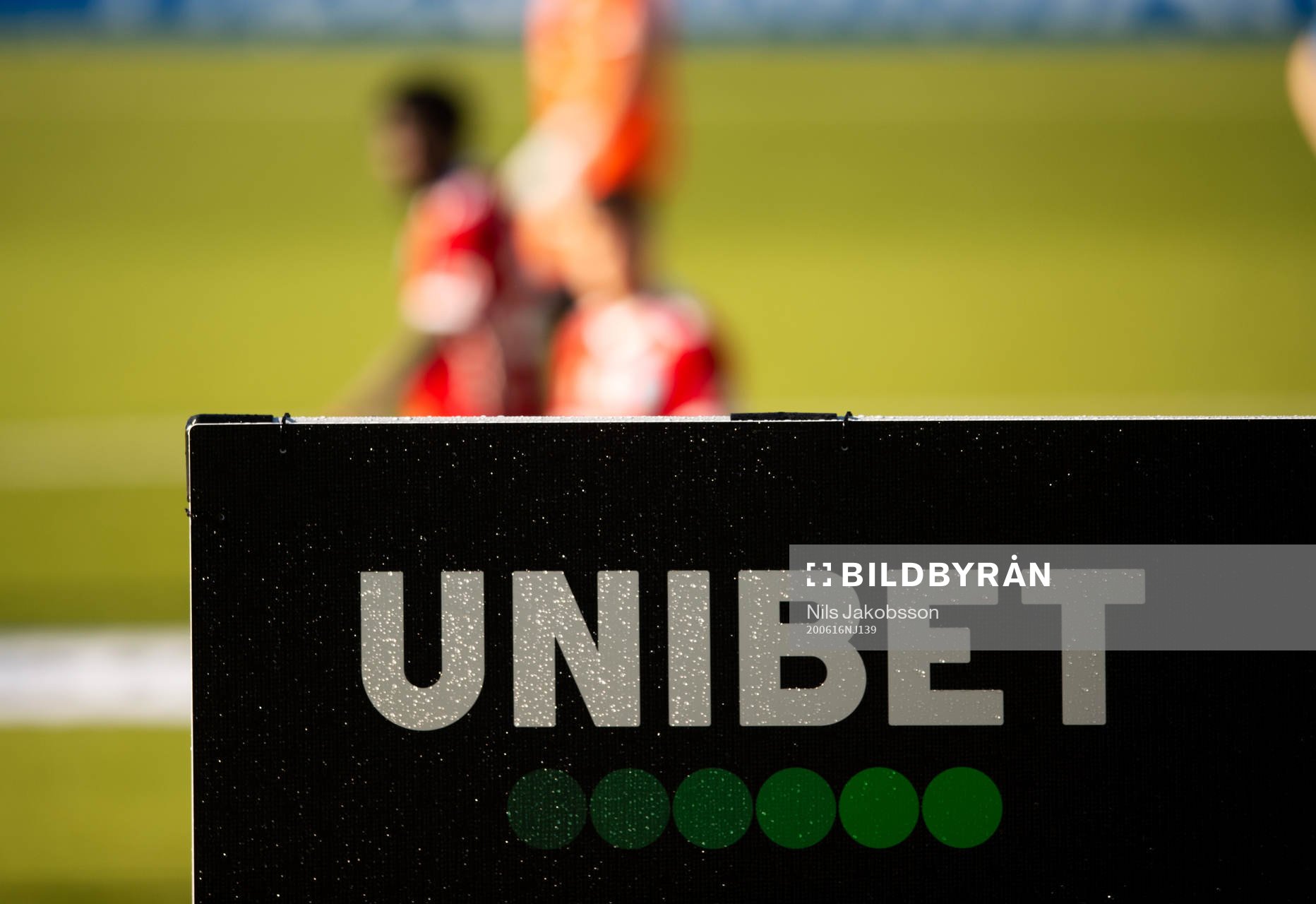 En reklamskylt för Unibet