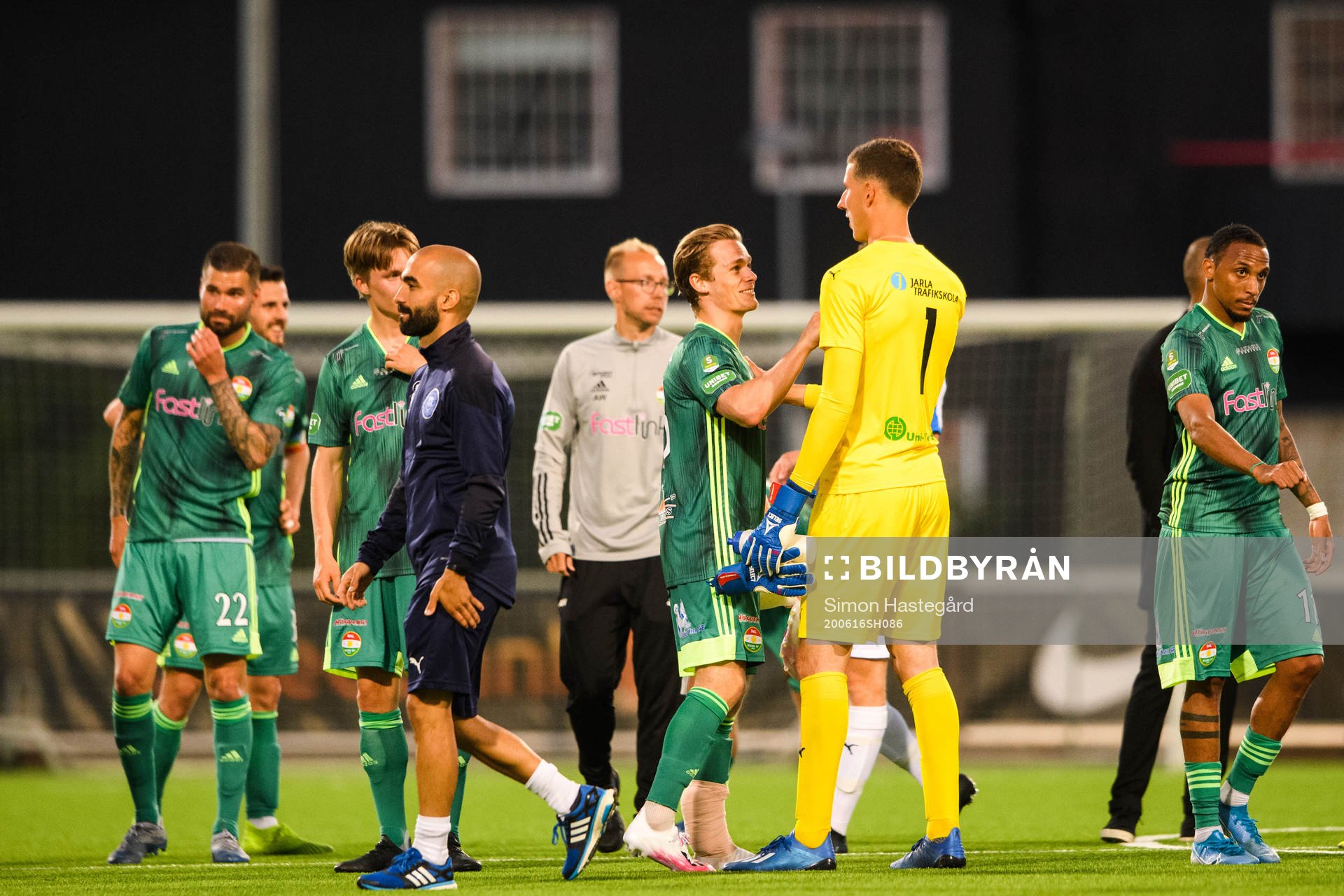 Dalkurds Hampus Finndell och Akropolis målvakt Samuel