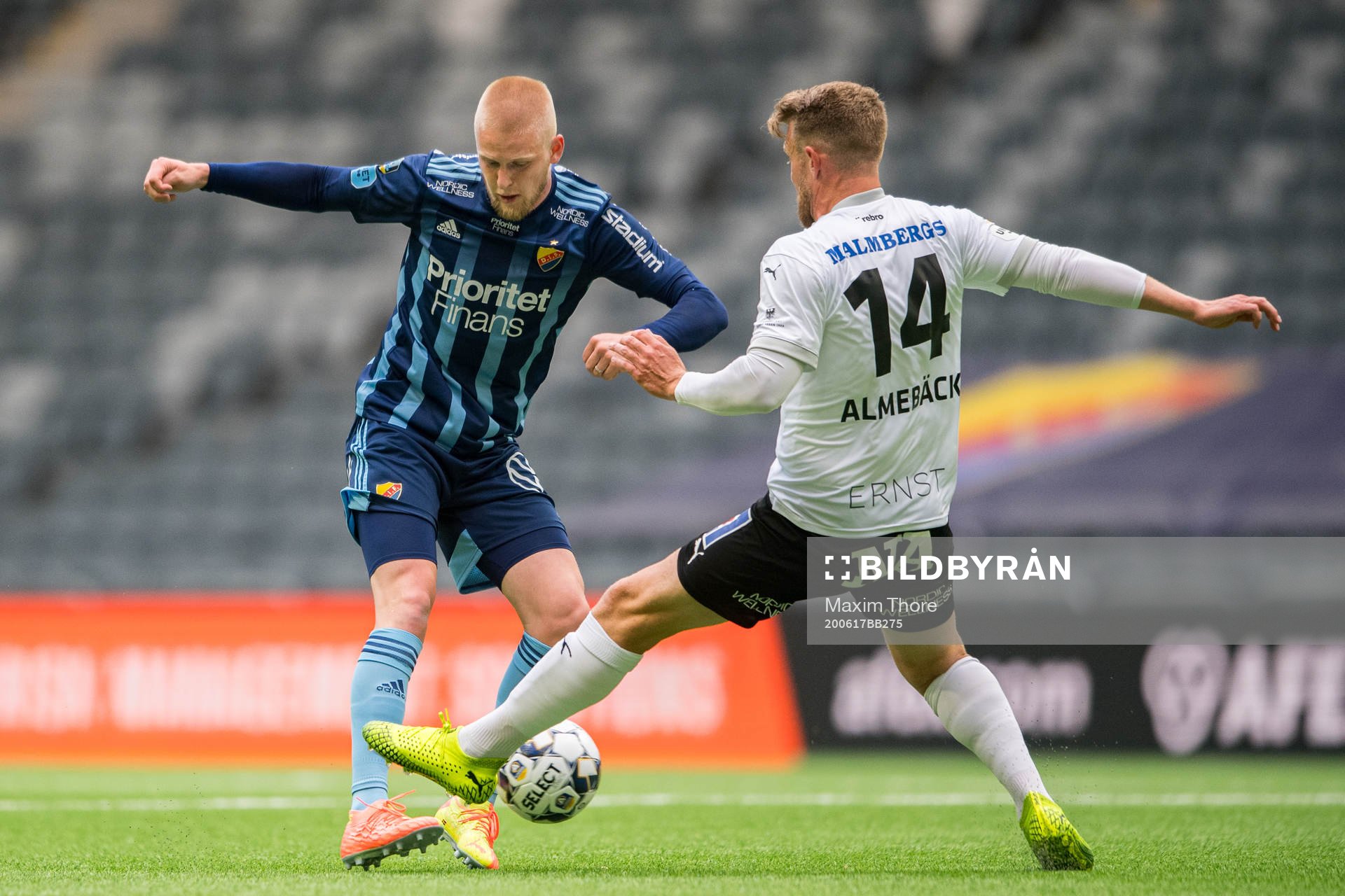 Djurgårdens Kalle Holmberg och Örebros Michael Almebäck