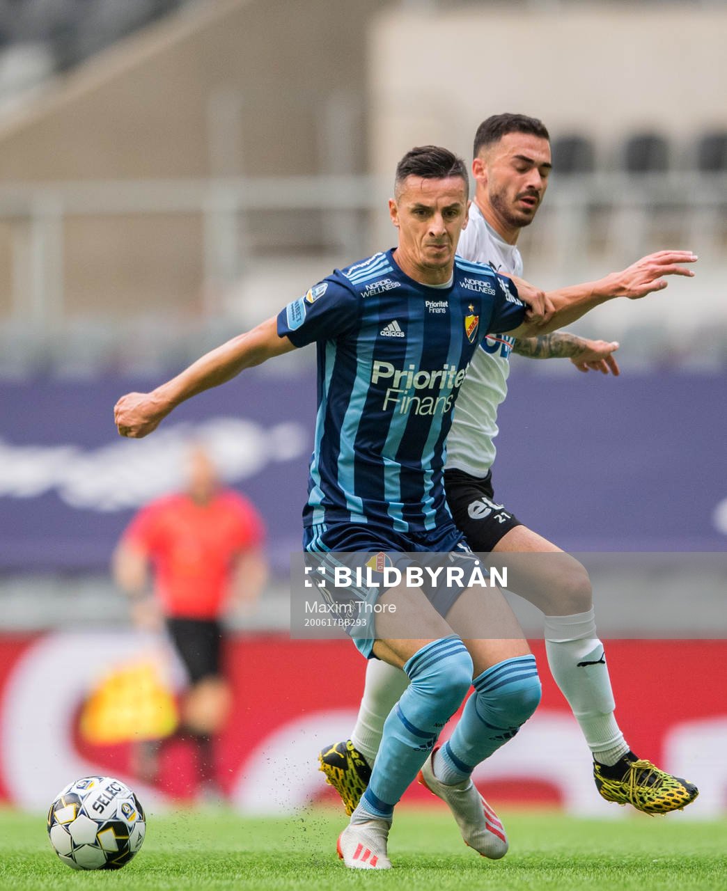 Djurgårdens Haris Radetinac och Örgrytes Adam Bergmark