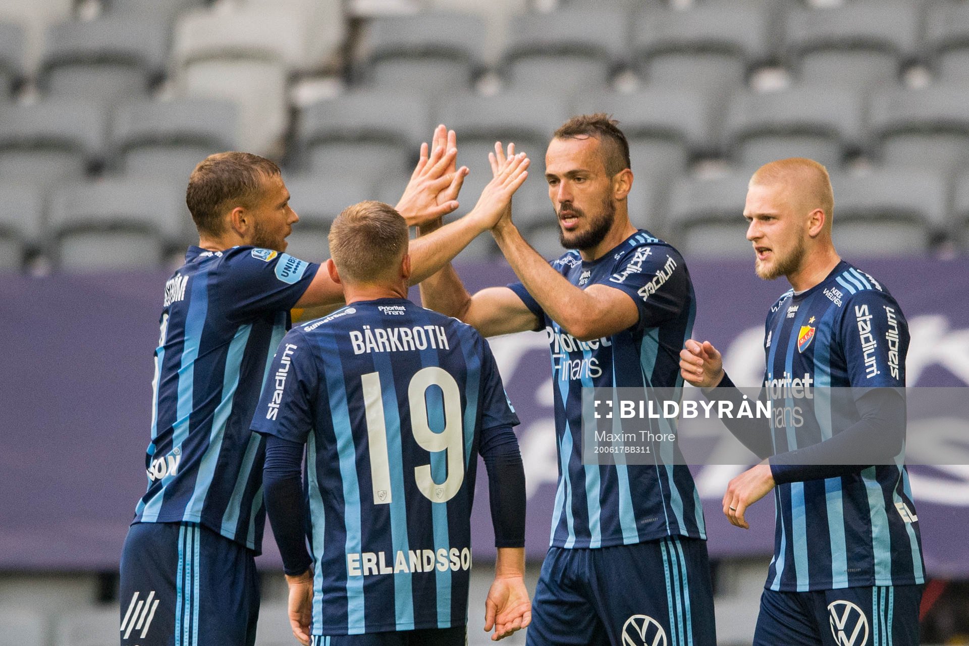 Djurgårdens Emir Kujovic jublar med lagkamrater