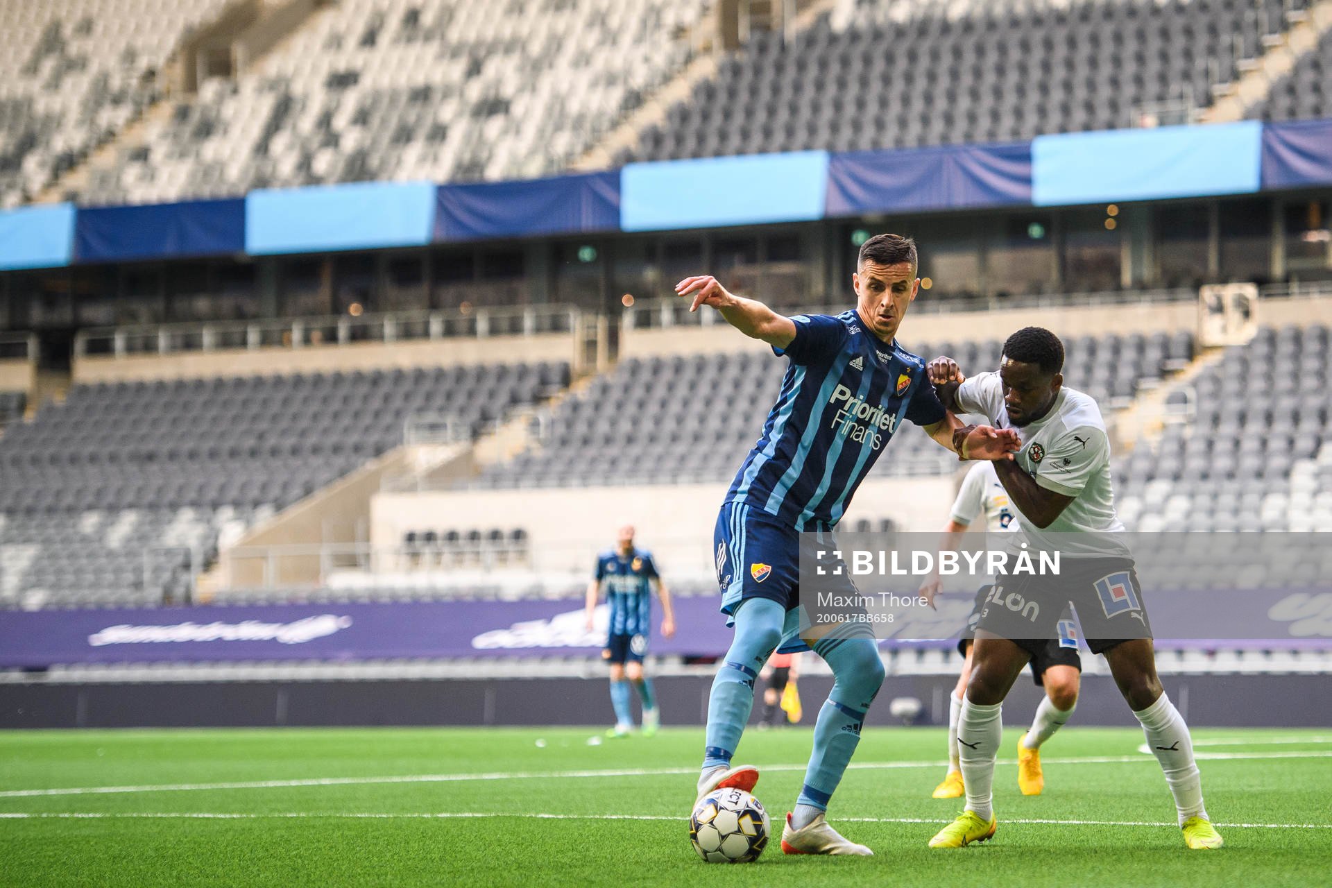 Djurgårdens Haris Radetinac och Örebros Kevin Wright