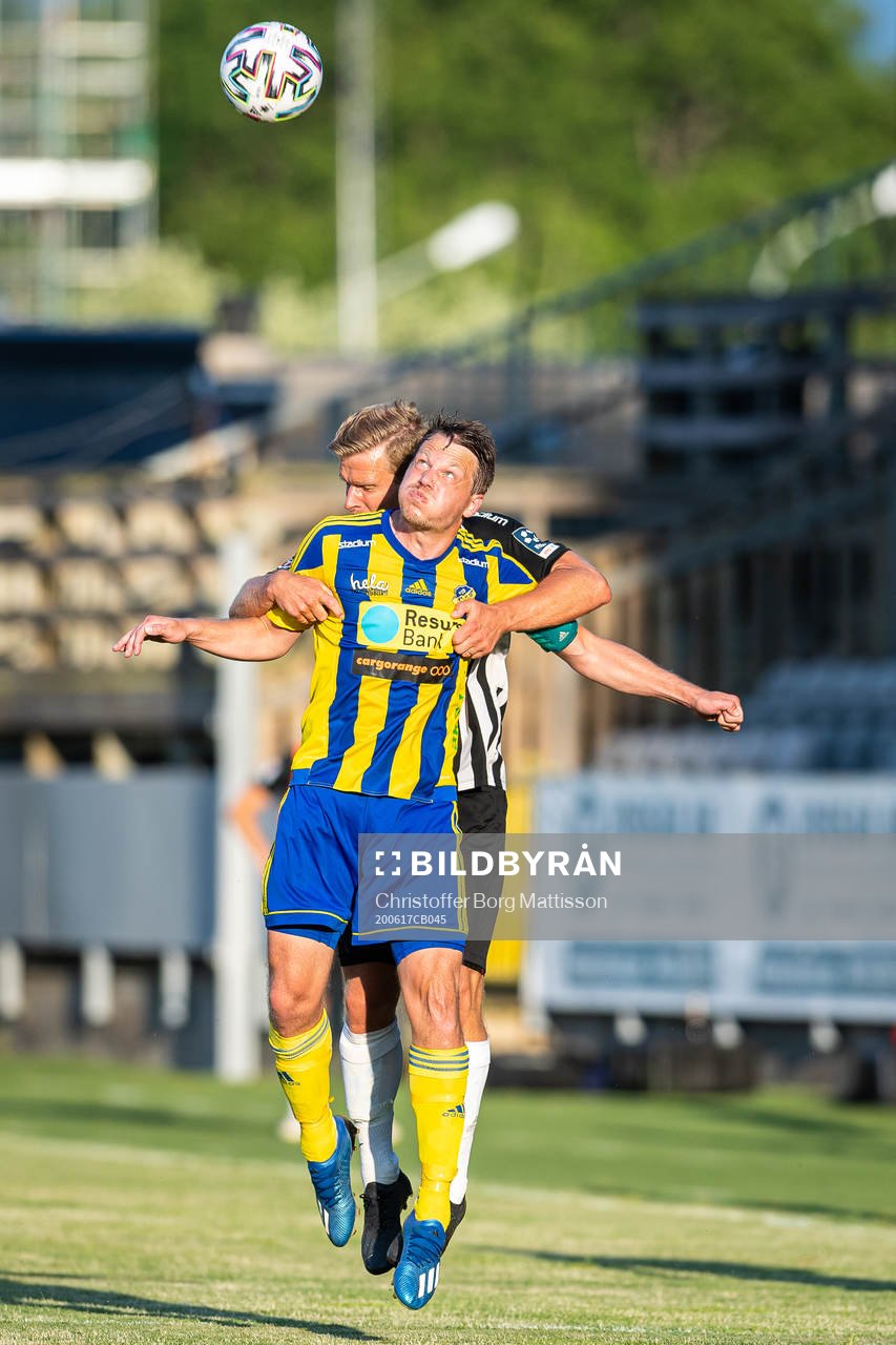 Eskilsminnes Jesper Larsson i nickduell med Landskronas