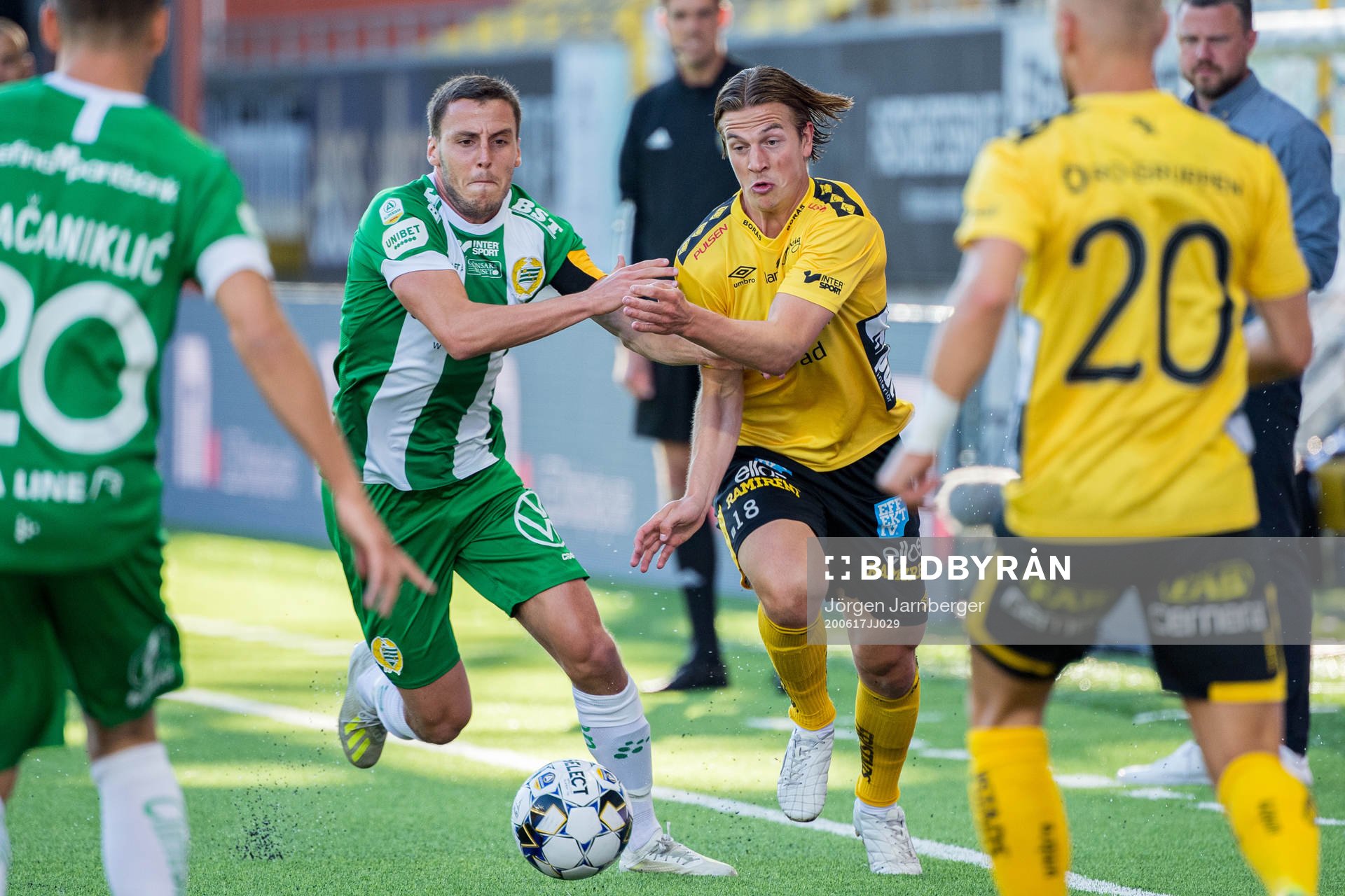 Hammarbys Jeppe Andersen och Elfsborgs Simon Olsson