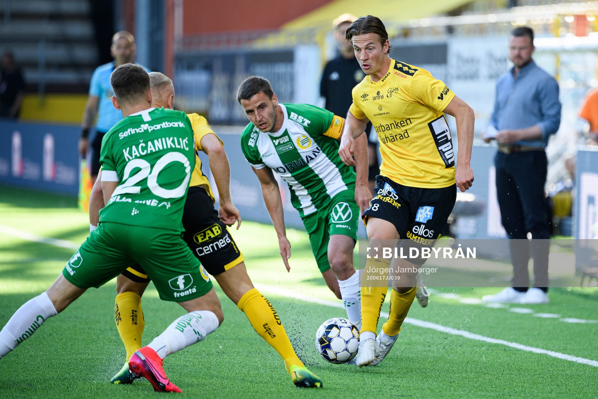 Elfsborgs Simon Olsson och Hammarbys Jeppe Andersen
