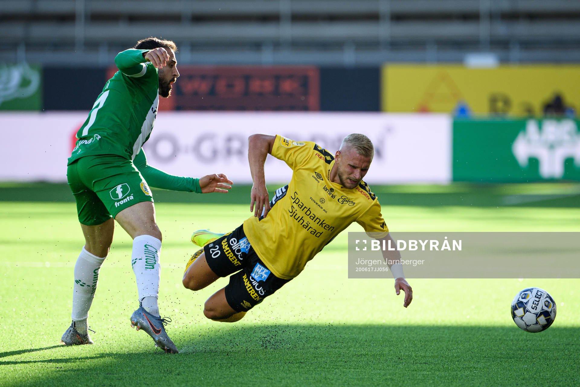Elfsborgs Simon Strand och Hammarbys Abdul Khalili