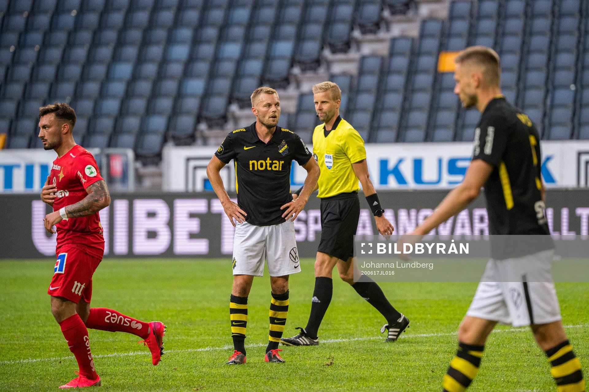 s Sebastian Larsson deppar
