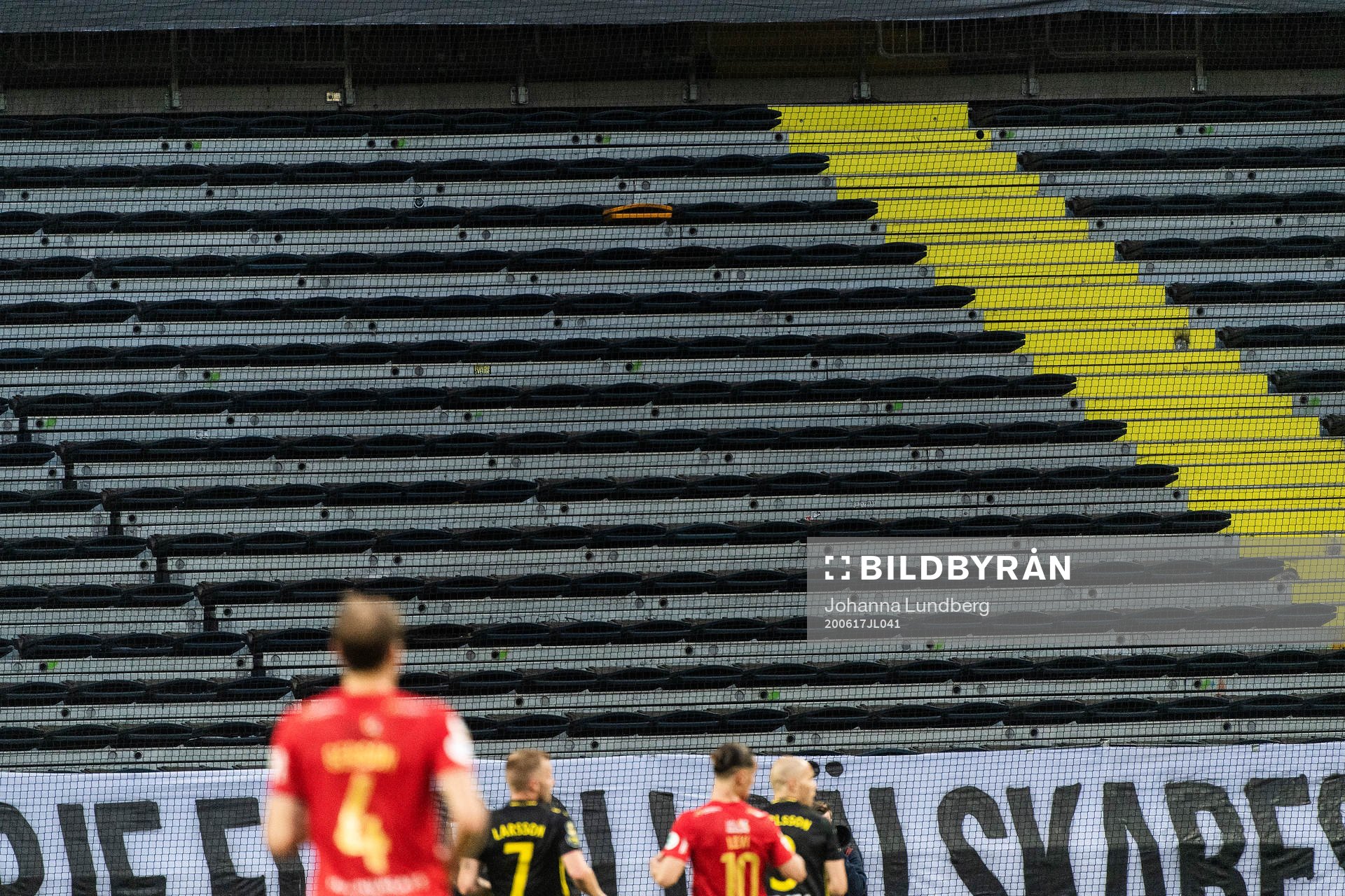 Tomma läktare på friends arena