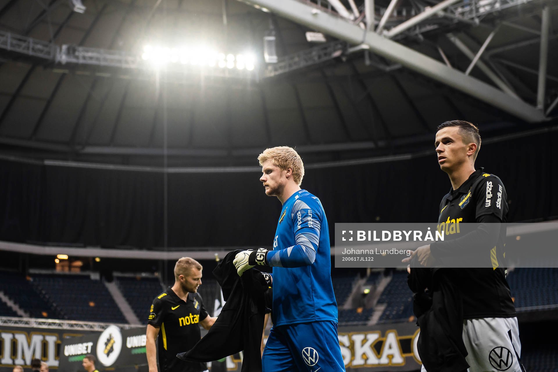 s målvakt Jacob Haugaard och Jasir Asani
