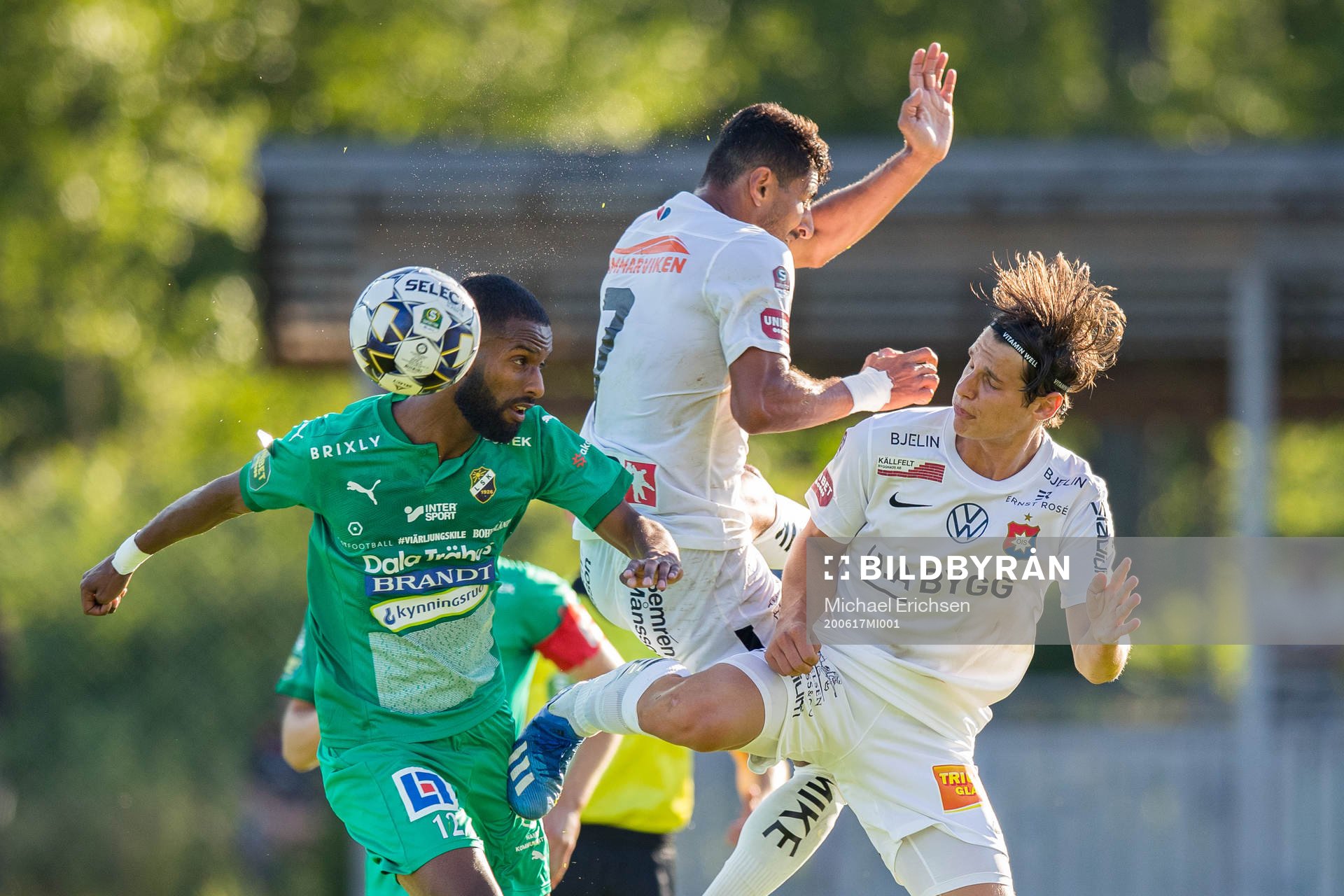 Ljungskiles Mirad Garza mot Örgrytes Ailton Almeida och