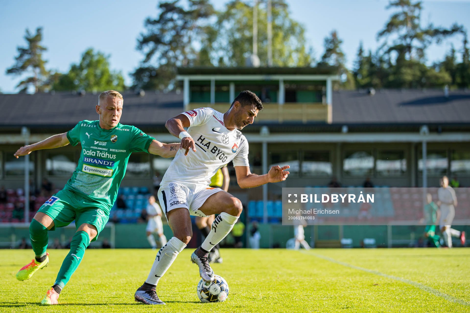 Ljungskiles Johan Brannefalk och Örgrytes Ailton Almeida