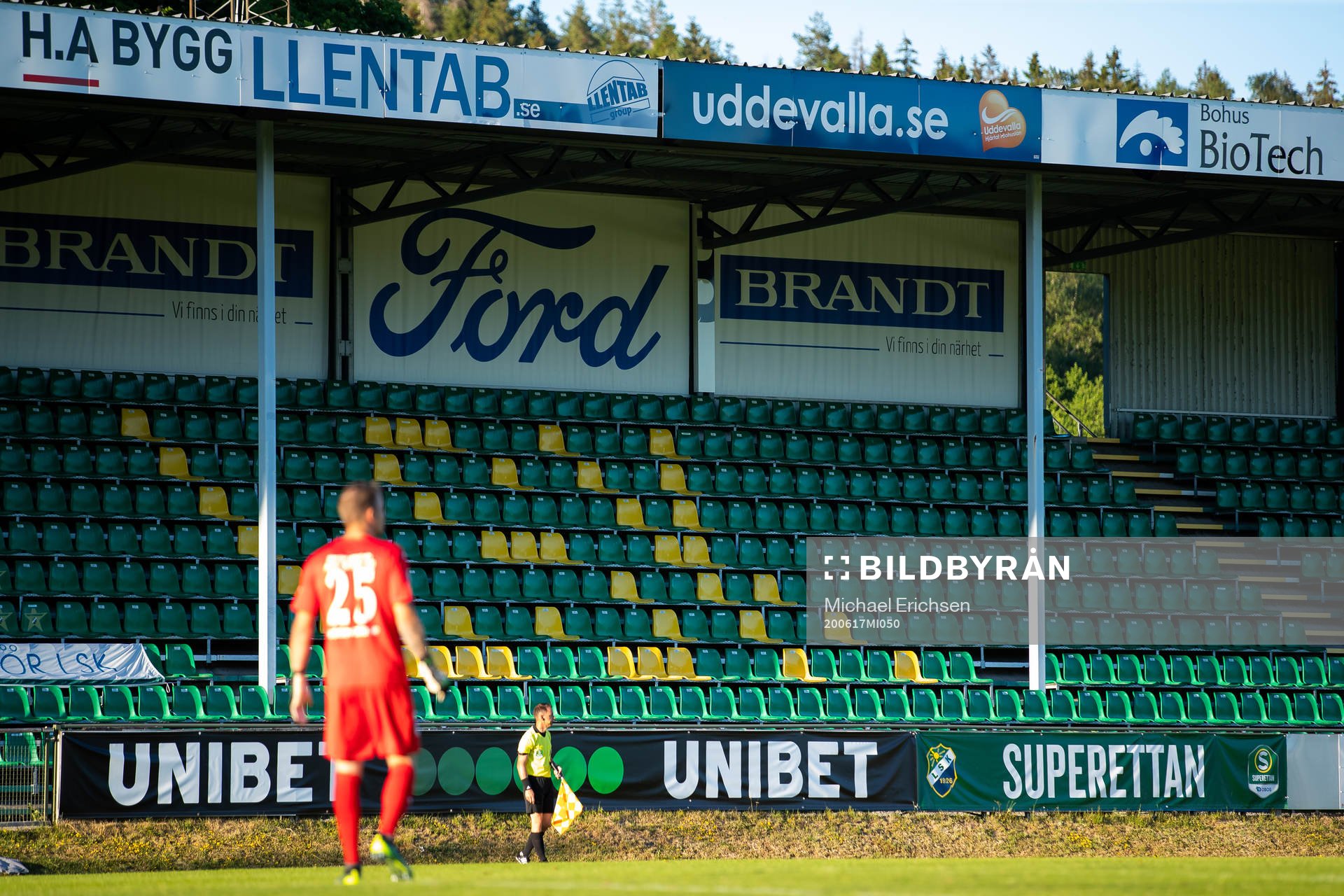Tomma läktare