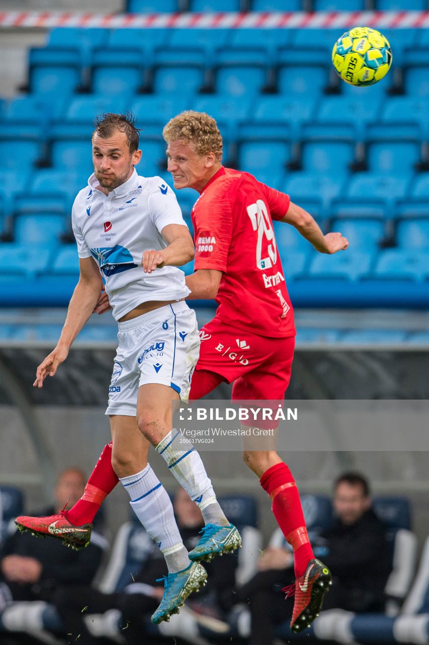 Kevin Martin Krygård of Haugesund and Kristoffer Barmen of