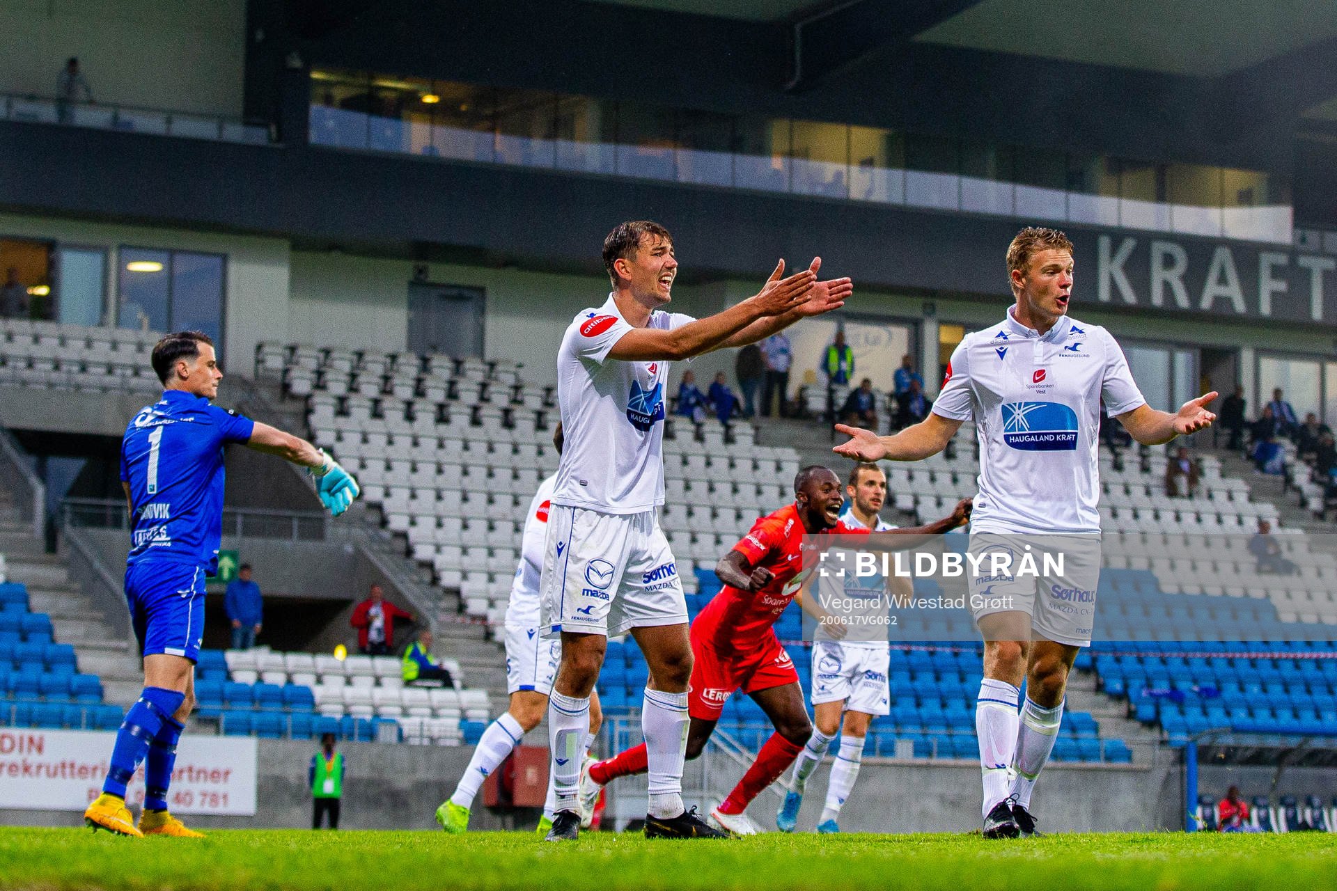 Goalkeeper Helge Sandvik, Fredrik Pallesen Knudsen and